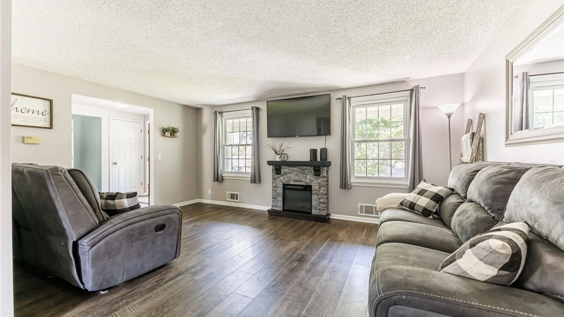 Property at 27 Sunny Slope Drive, Parma, NY 14468 8