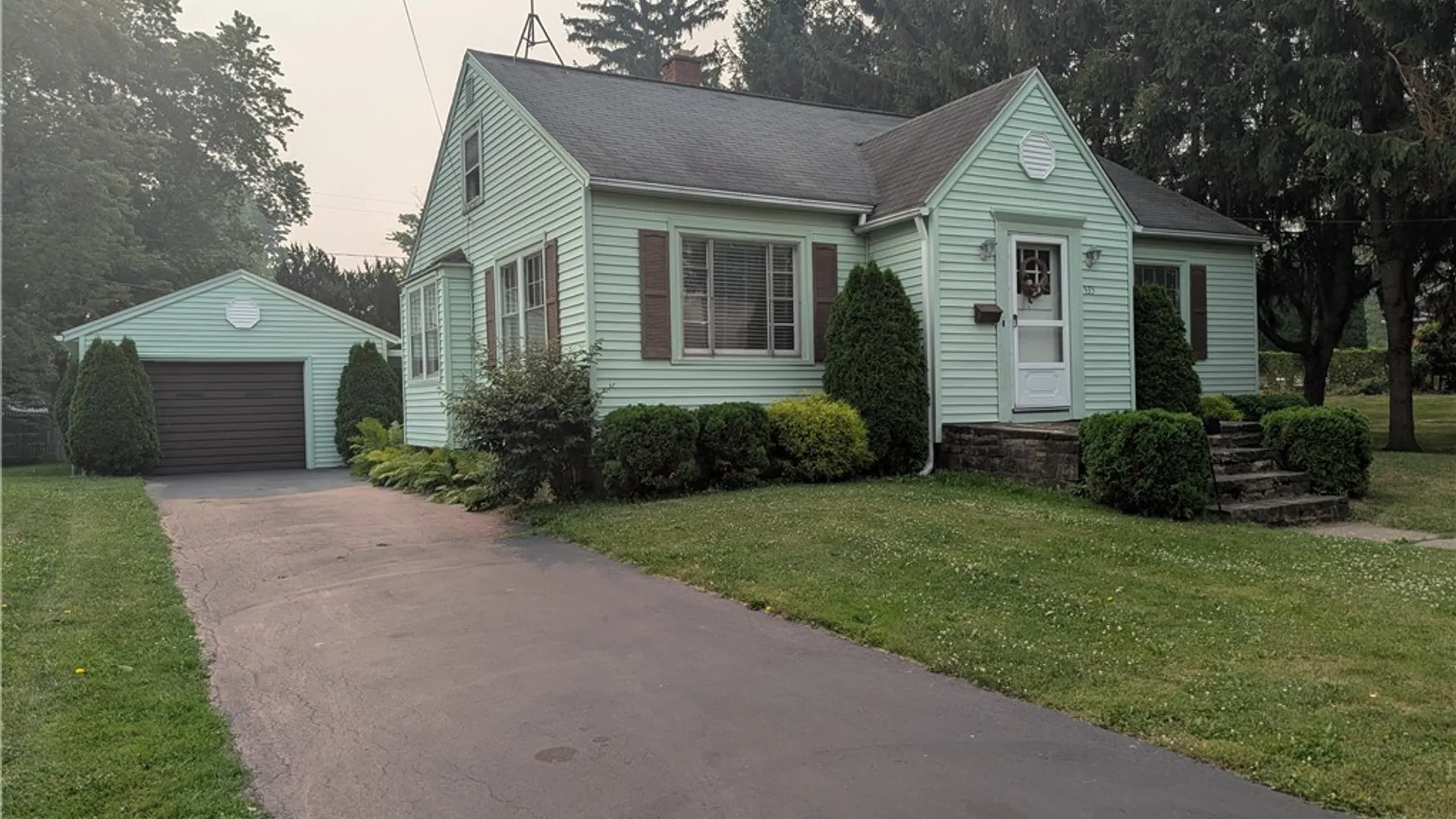 Property at 535 Florence Avenue, Ridgeway, NY 14103 2