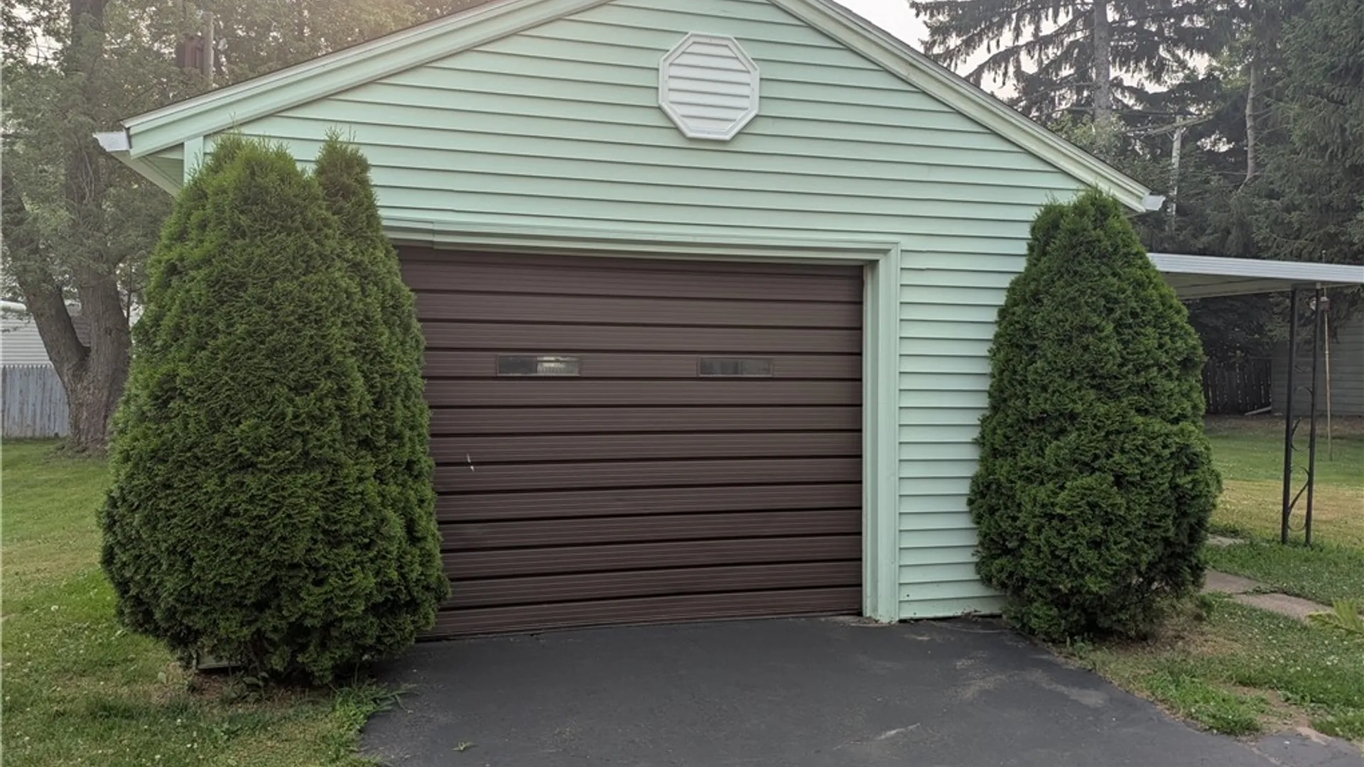 Property at 535 Florence Avenue, Ridgeway, NY 14103 3