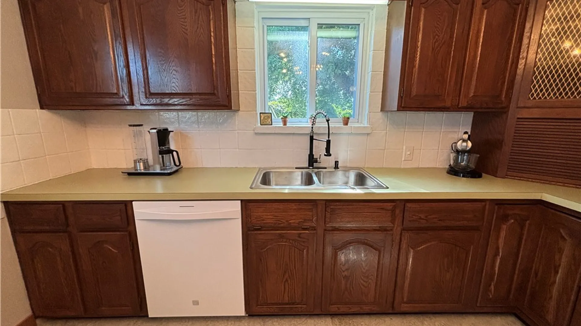 Property at 1911 Teall Avenue, Salina, NY 13206 11