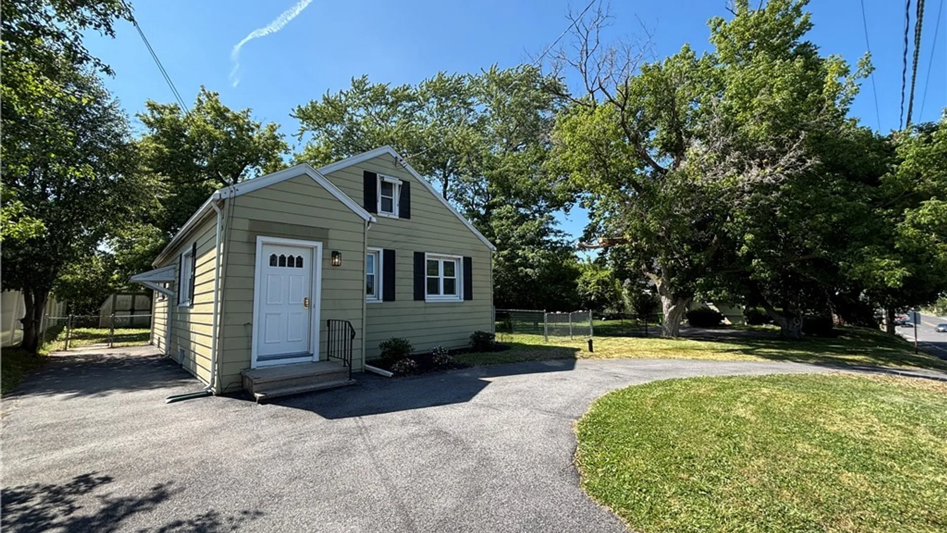Property at 1911 Teall Avenue, Salina, NY 13206 5