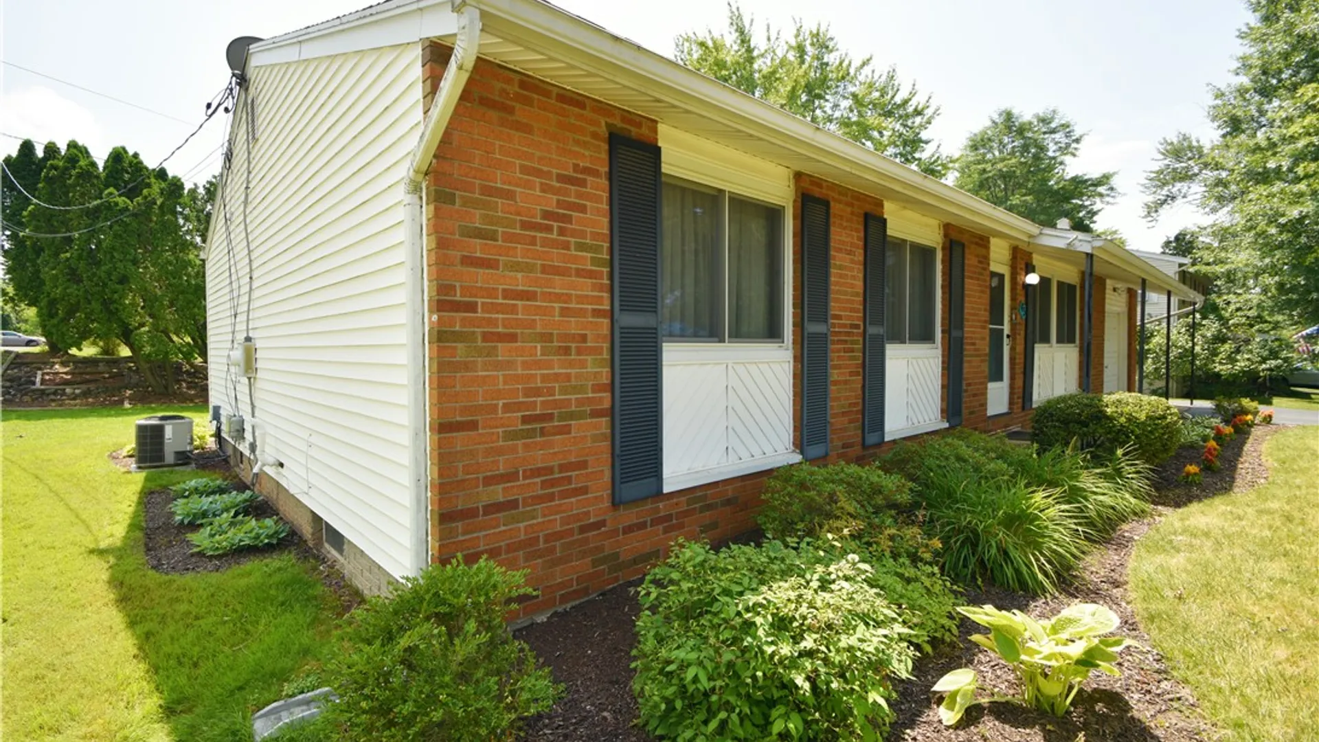 Property at 45 Temple Road, Henrietta, NY 14467 4