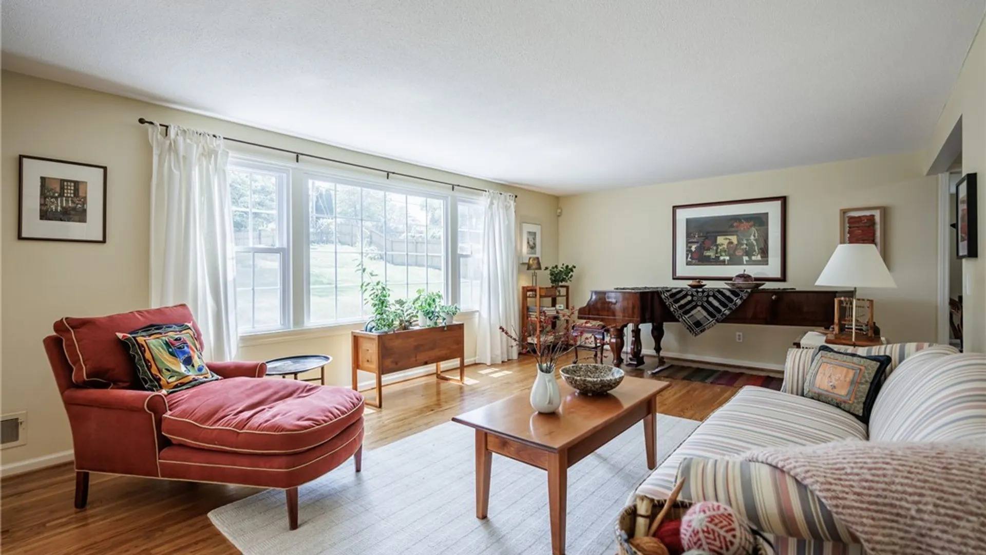 Property at 54 Parkridge Drive, Pittsford, NY 14534 4