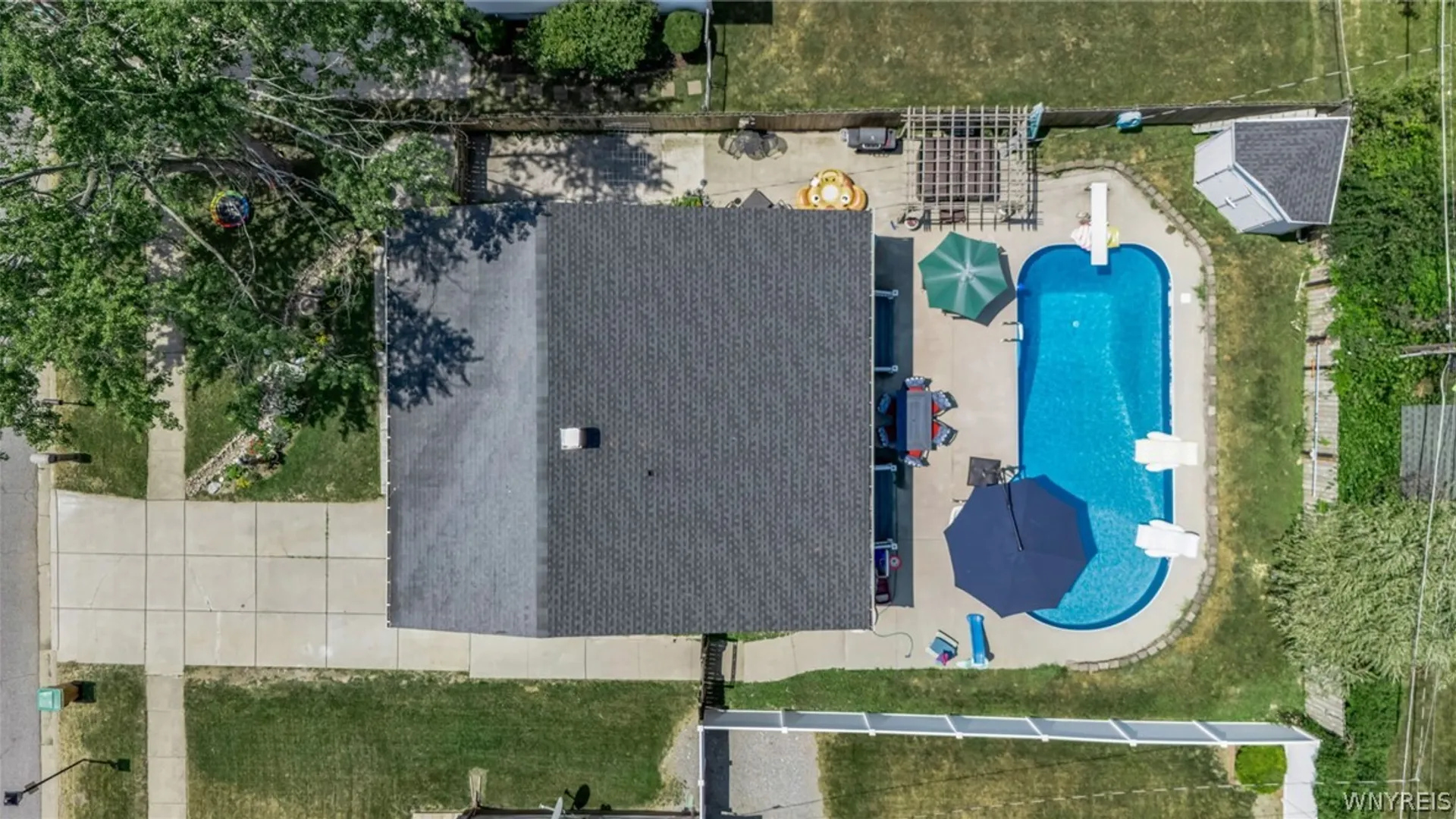Property at 78 Dubonnet Drive, Cheektowaga, NY 14043 44