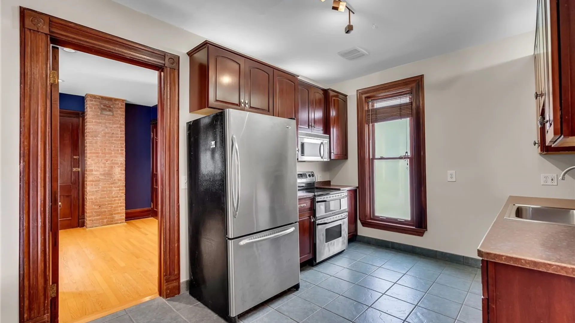 Property at 38 Orton Place, Buffalo, NY 14201 15