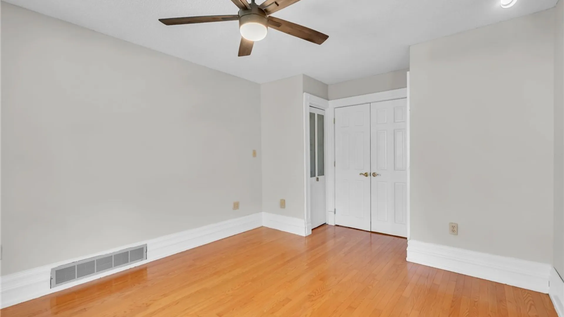 Property at 38 Orton Place, Buffalo, NY 14201 25