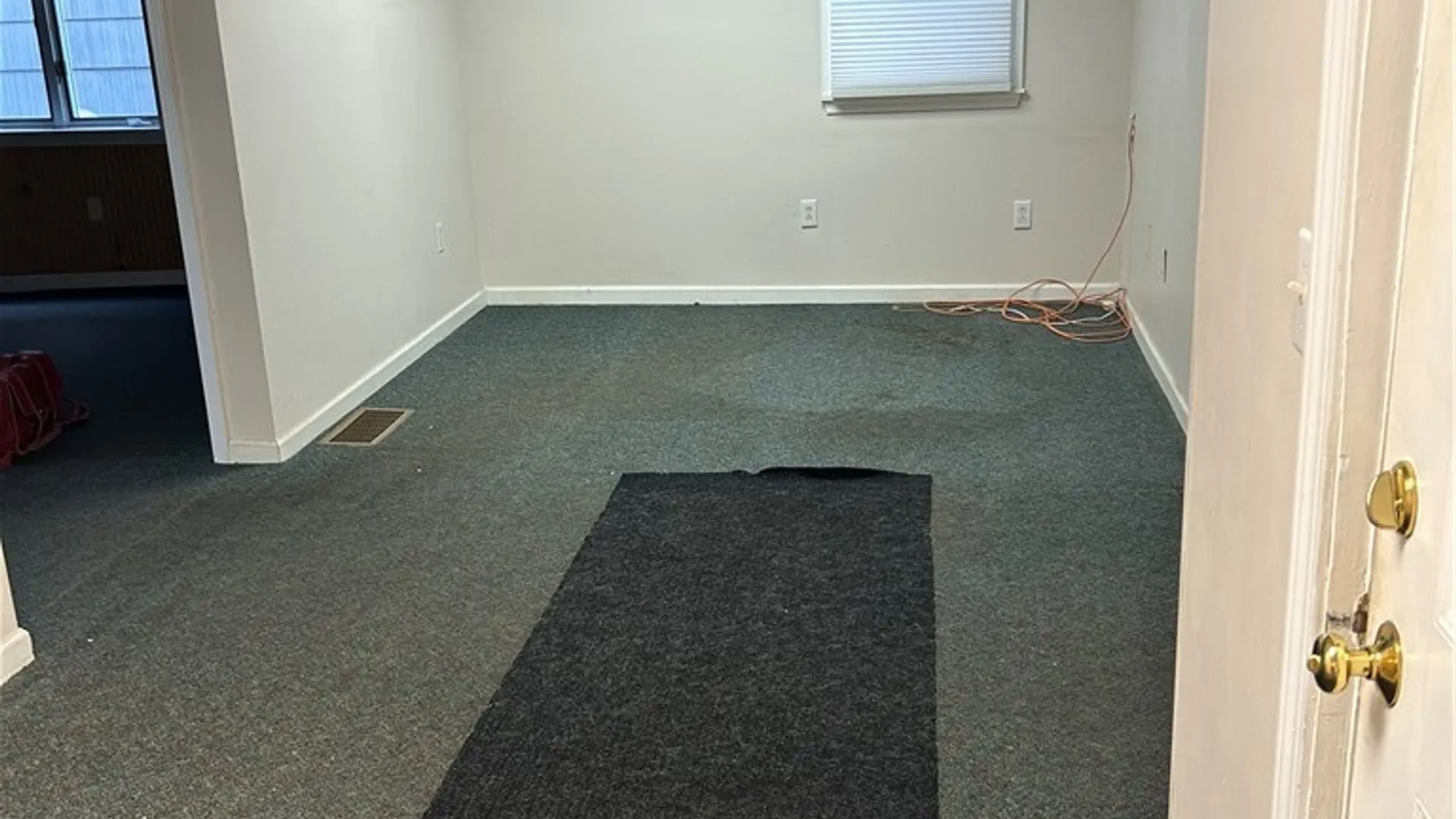 Property at 197 East Avenue, Lockport City, NY 14094 4