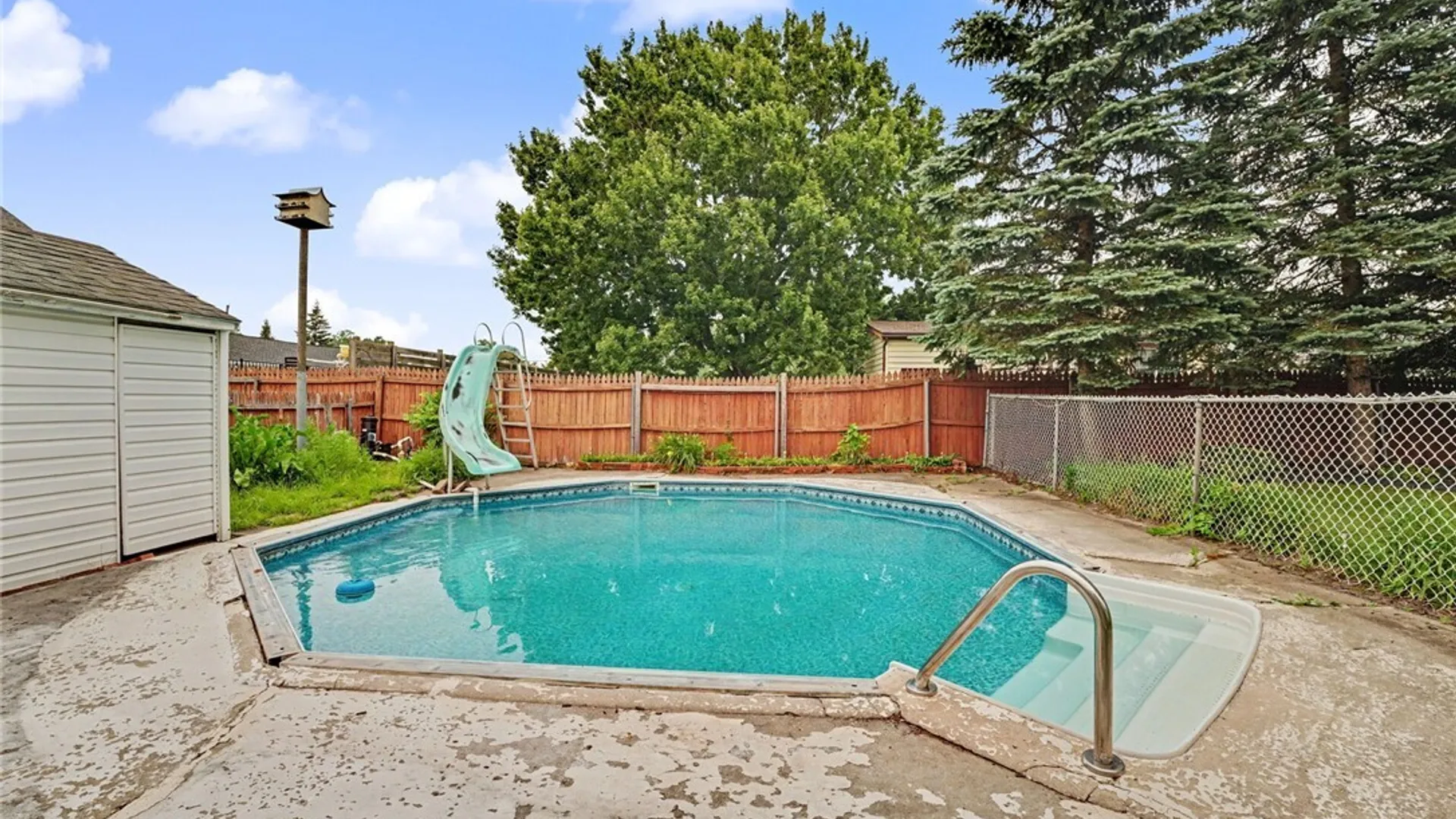 Property at 233 Dean Road, Cheektowaga, NY 14043 25