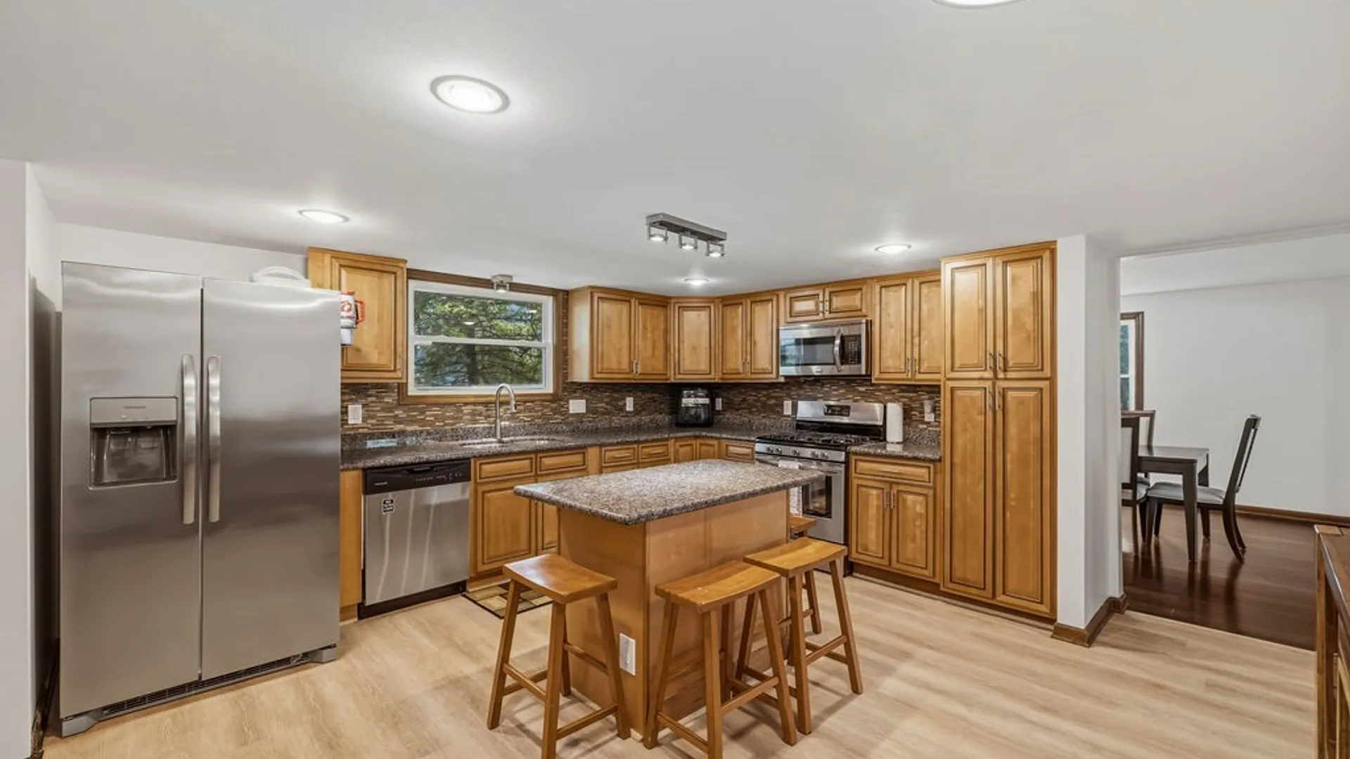 Property at 3 Beaverbrook Court, Cheektowaga, NY 14043 14