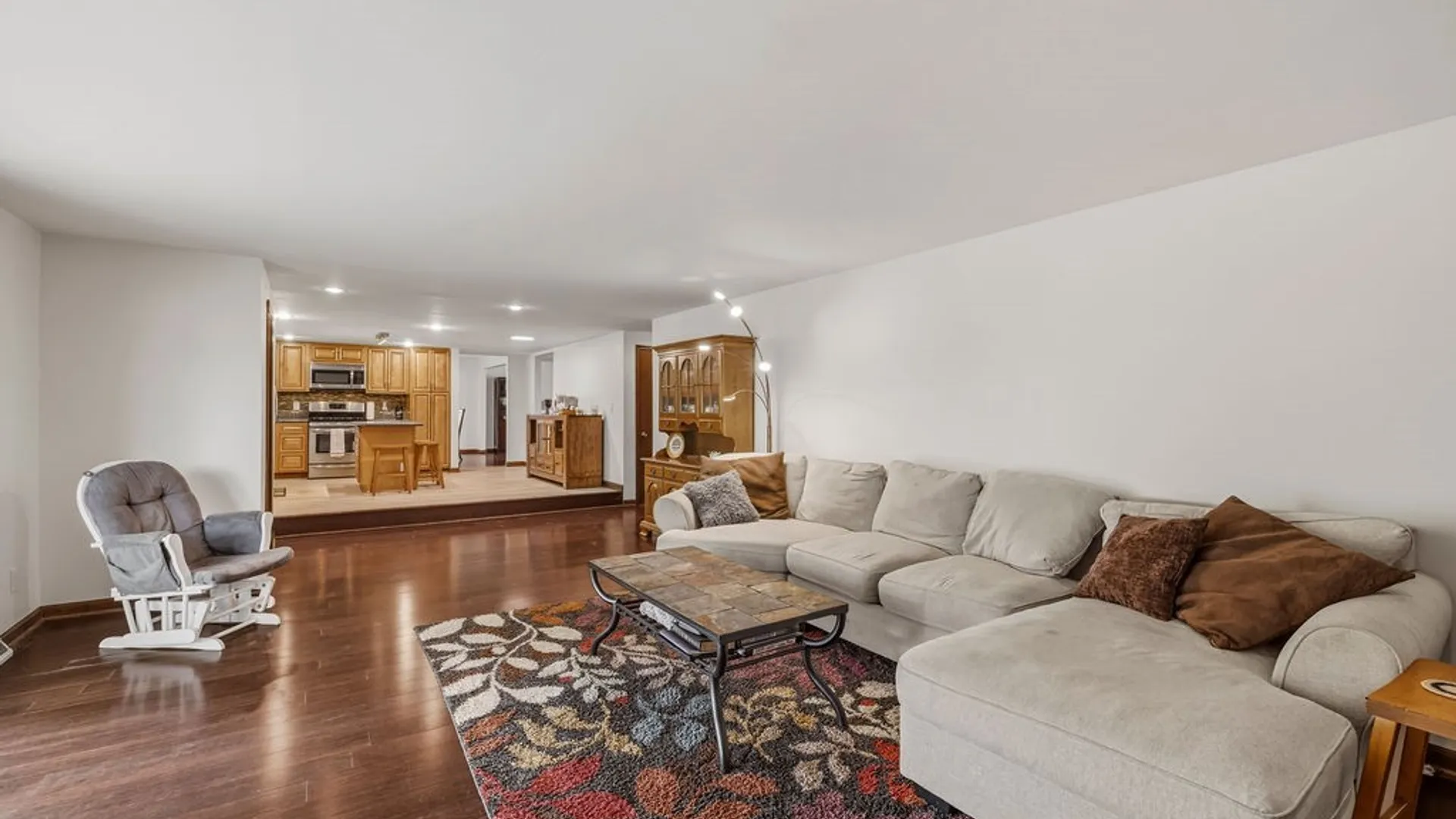 Property at 3 Beaverbrook Court, Cheektowaga, NY 14043 19