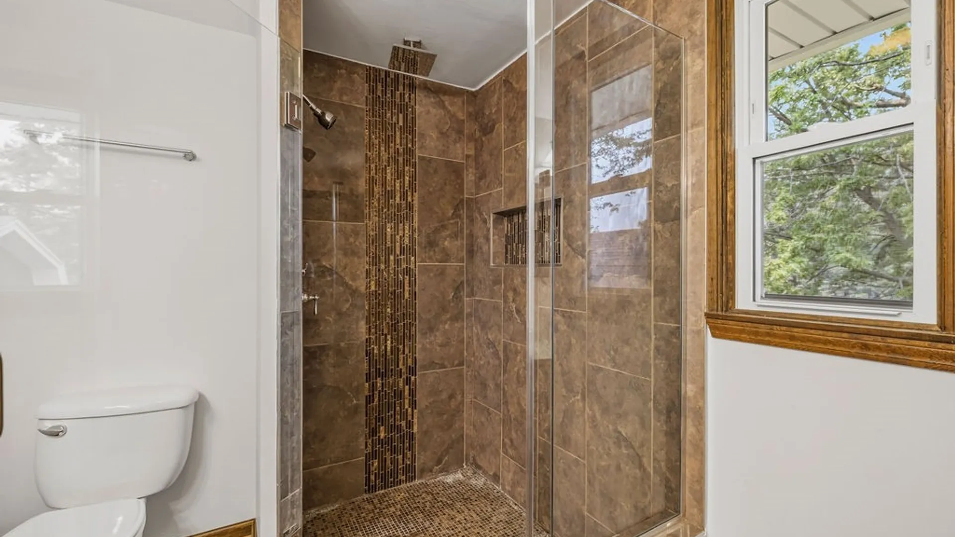 Property at 3 Beaverbrook Court, Cheektowaga, NY 14043 24