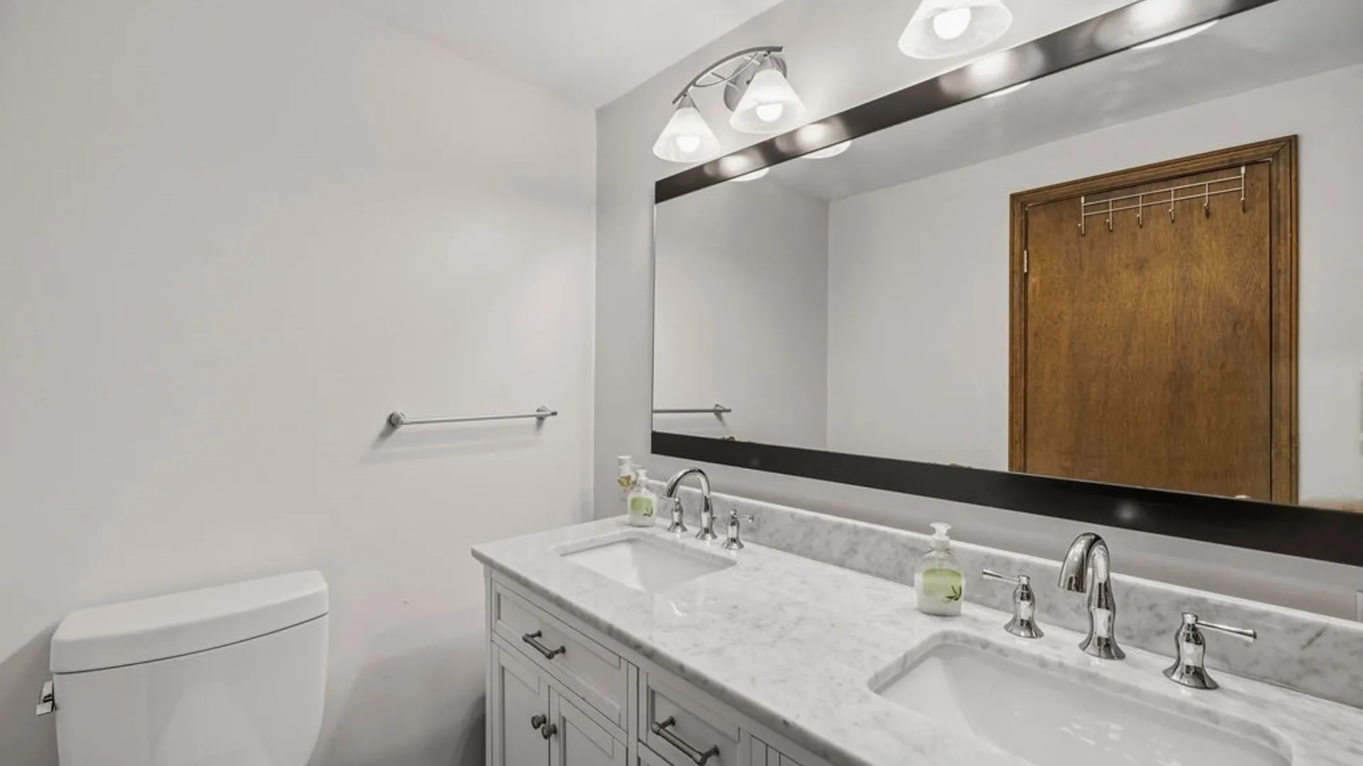 Property at 3 Beaverbrook Court, Cheektowaga, NY 14043 29