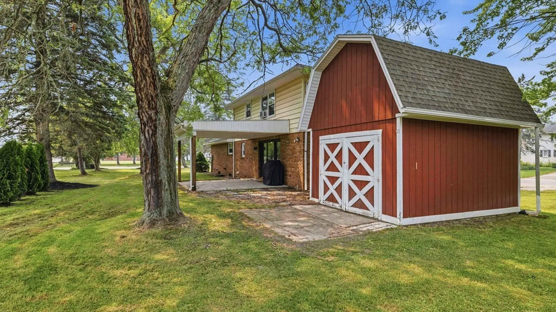 Property at 3 Beaverbrook Court, Cheektowaga, NY 14043 39