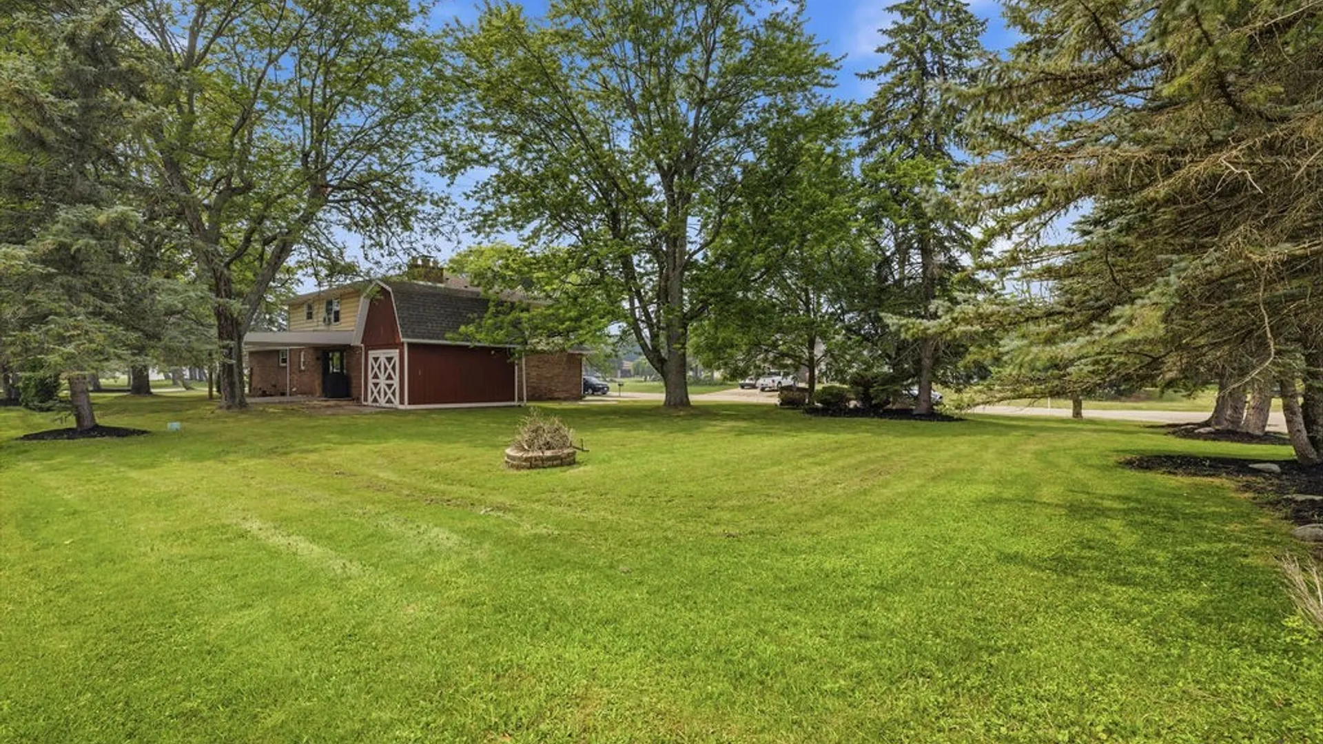 Property at 3 Beaverbrook Court, Cheektowaga, NY 14043 40