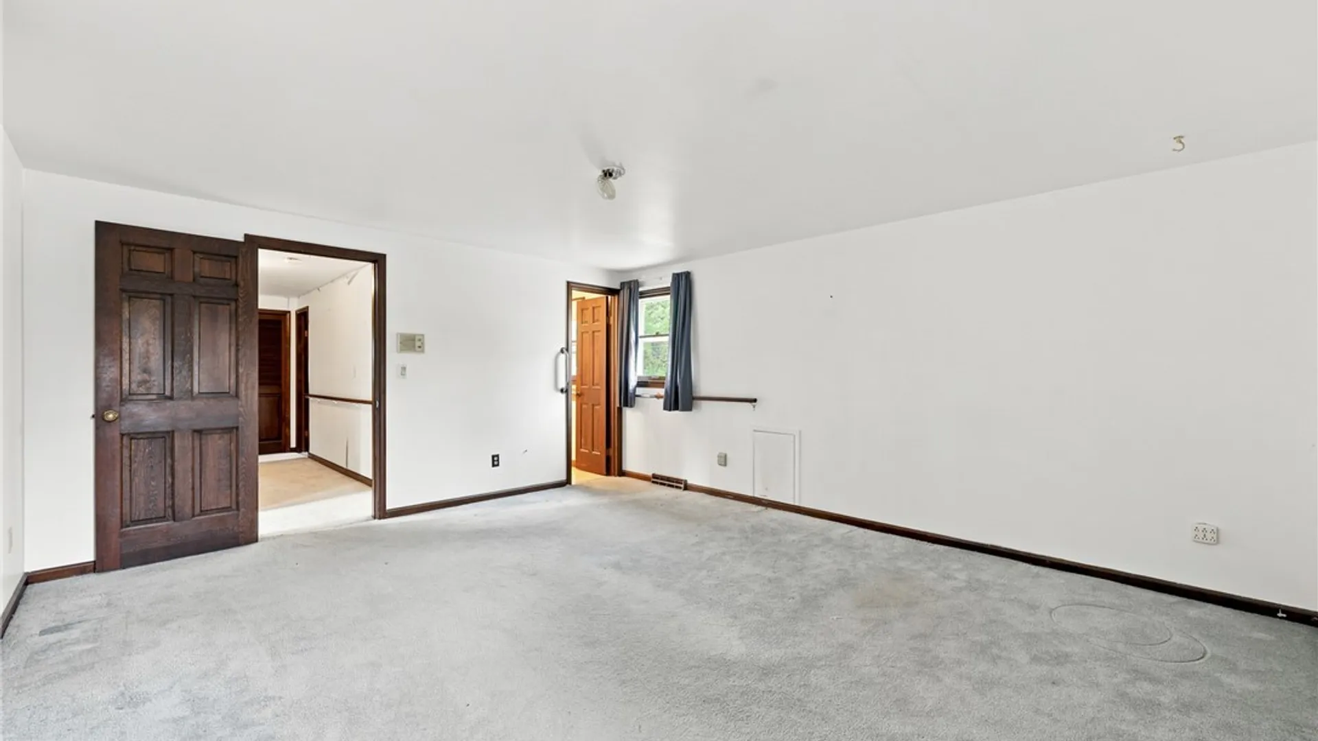 Property at 115 Foxpoint  W Drive, Amherst, NY 14221 18