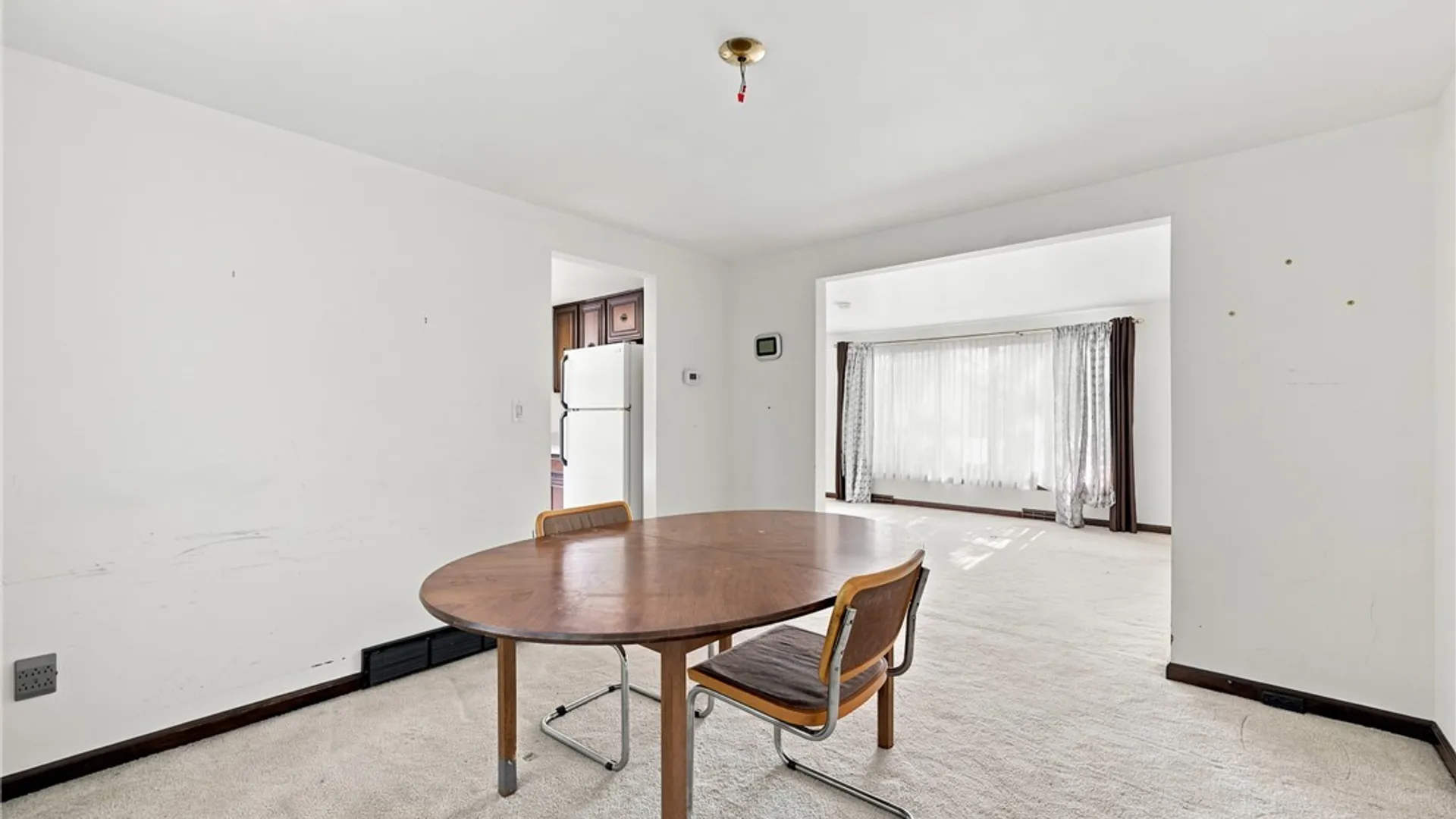 Property at 115 Foxpoint  W Drive, Amherst, NY 14221 5