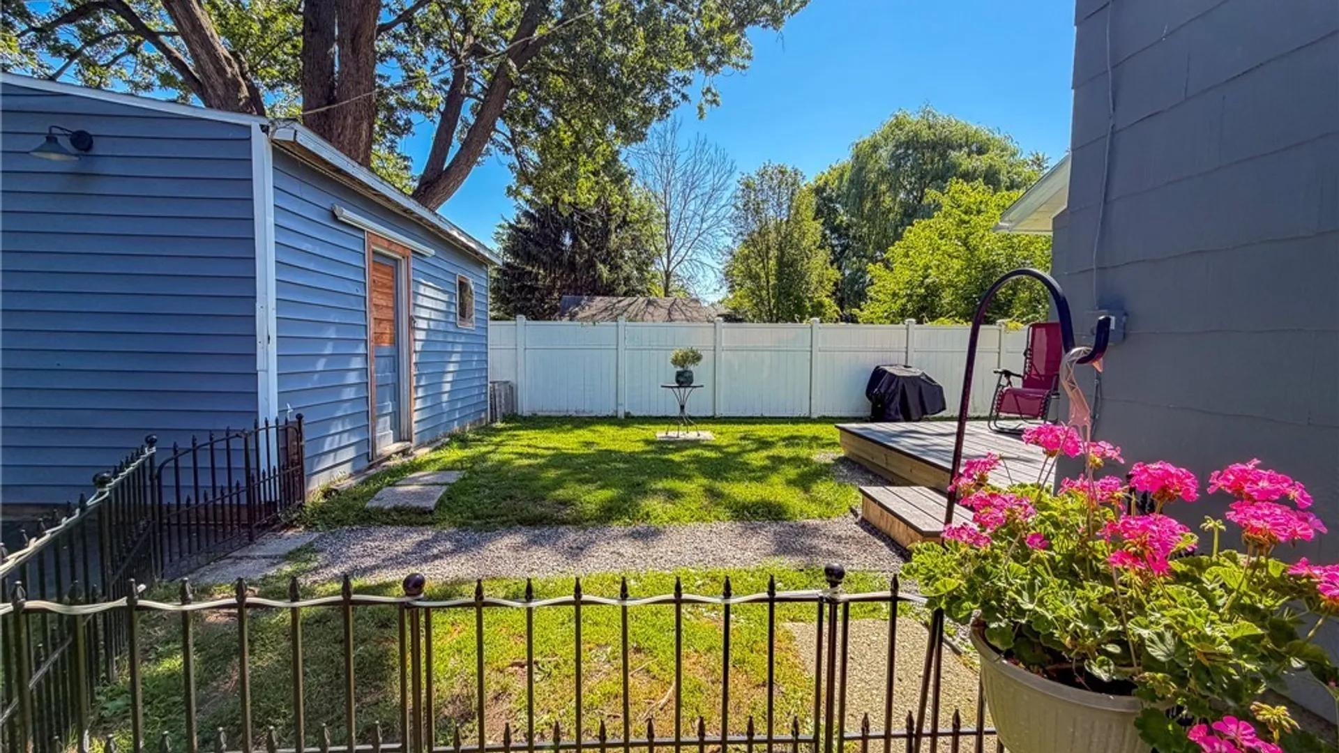Property at 38 Maple Street, Auburn, NY 13021 4