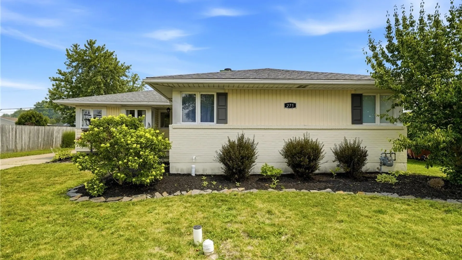 Property at 275 Pryor Avenue, Tonawanda, NY 14150 2