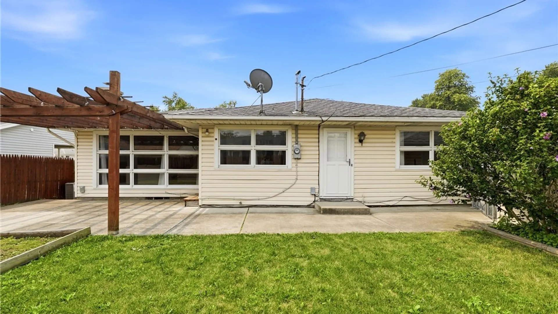 Property at 275 Pryor Avenue, Tonawanda, NY 14150 38