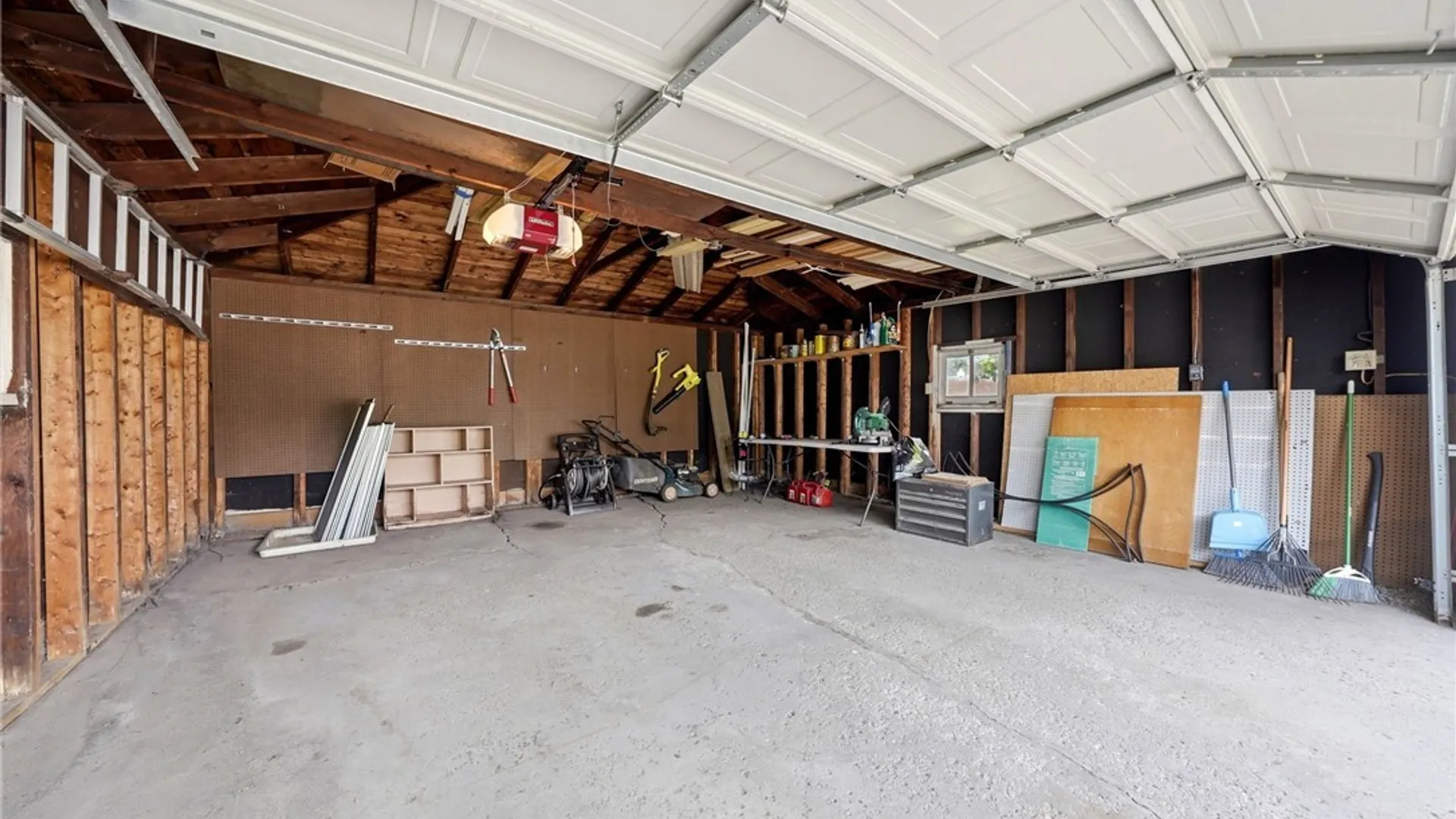 Property at 275 Pryor Avenue, Tonawanda, NY 14150 42