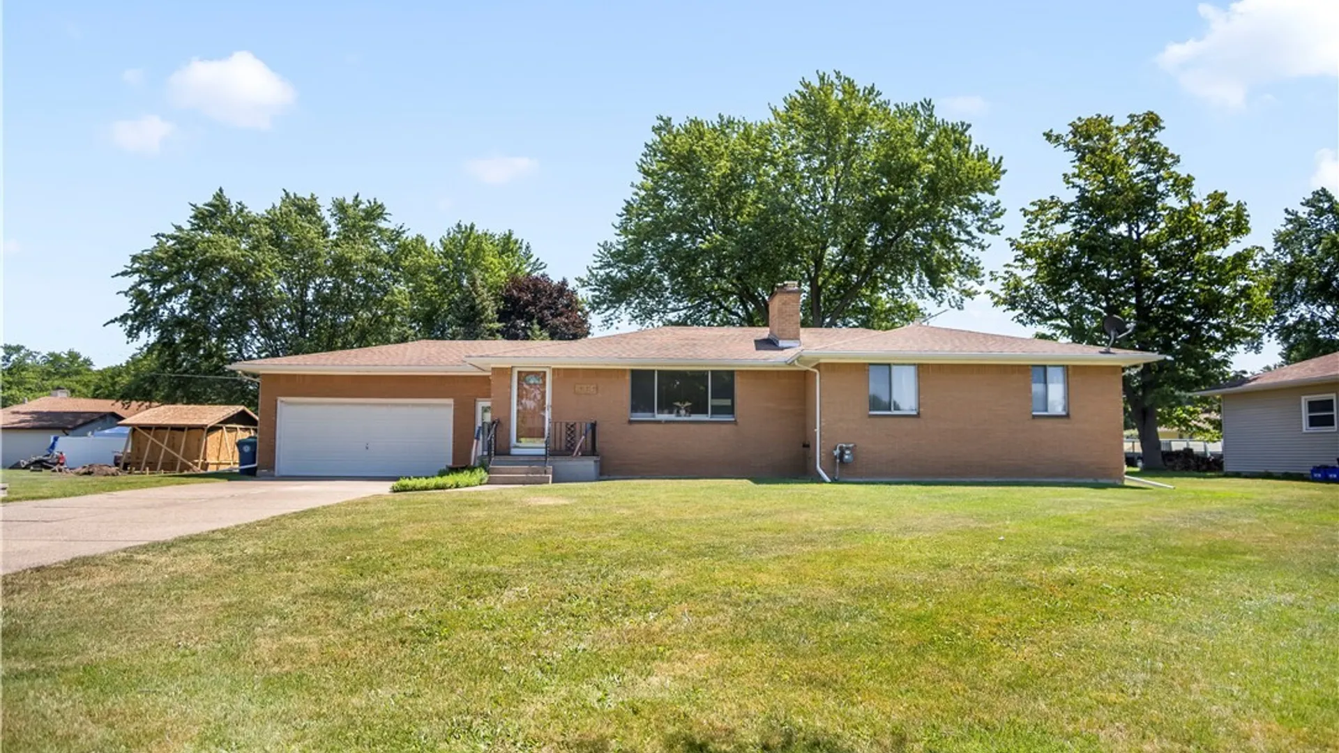 Property at 154 Bellingham Drive, Amherst, NY 14221 2