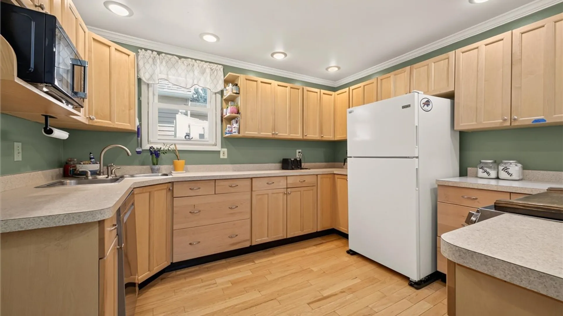 Property at 27 Hulburt Avenue, Perinton, NY 14450 20