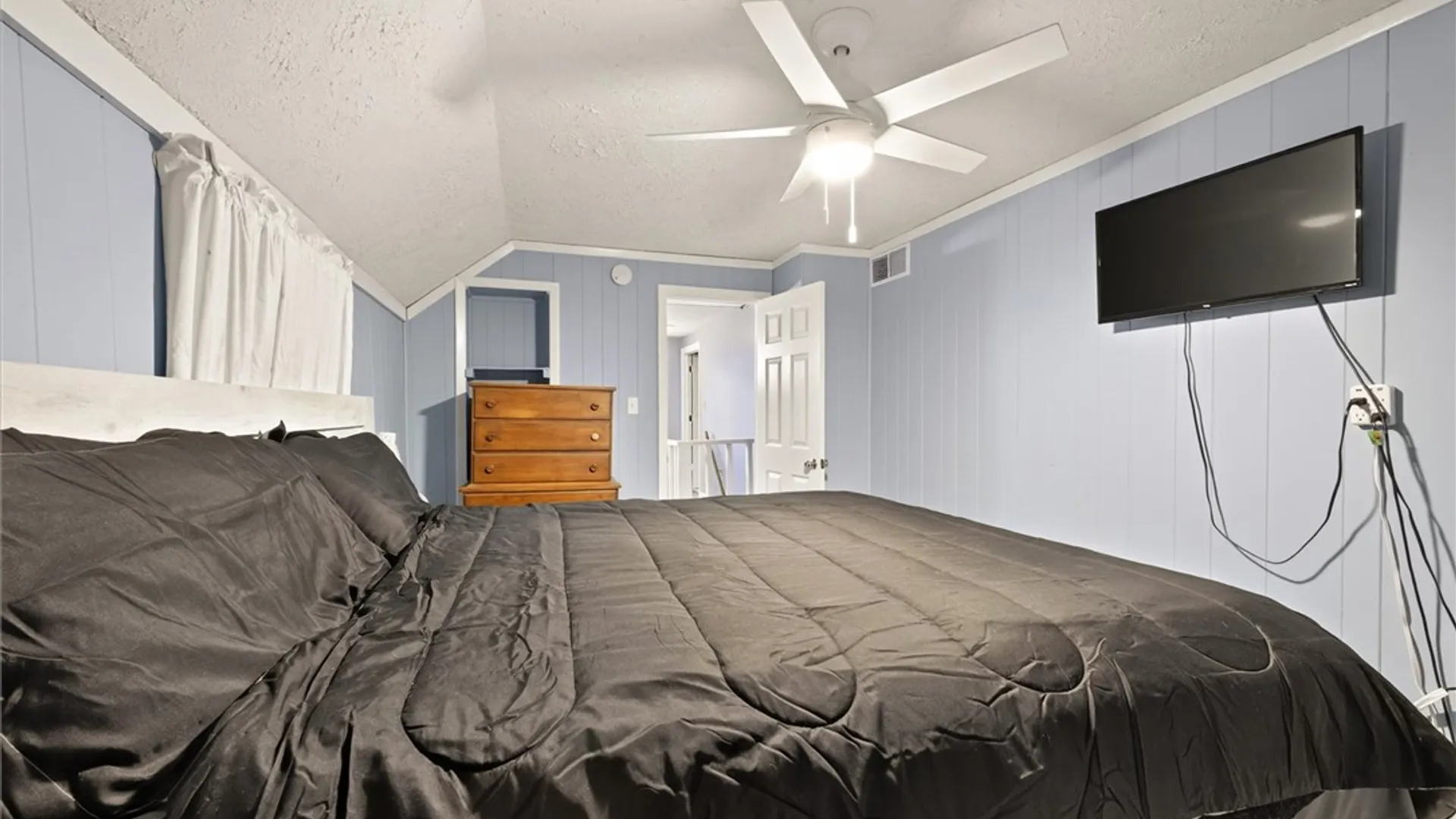 Property at 27 Hulburt Avenue, Perinton, NY 14450 29