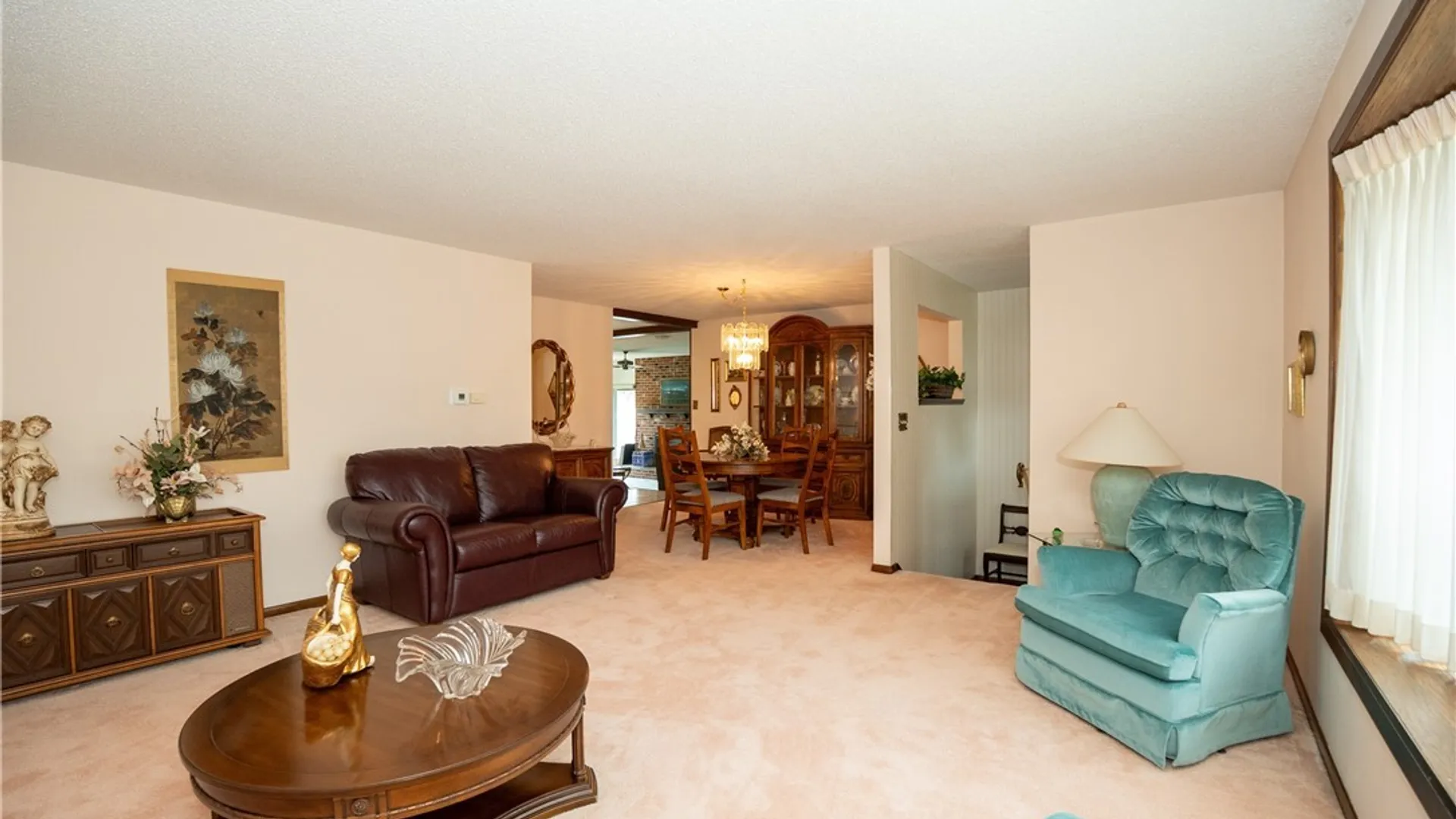 Property at 17 Mayberry Drive, Cheektowaga, NY 14227 11