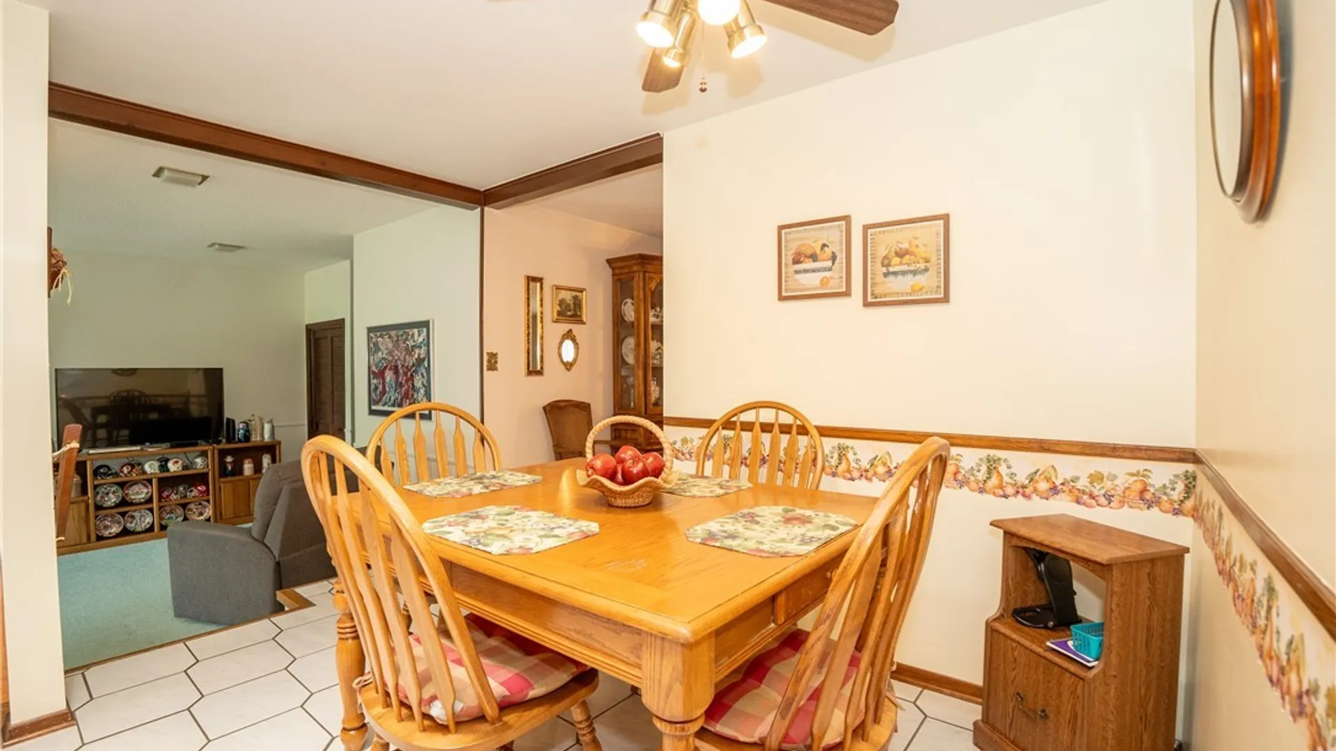 Property at 17 Mayberry Drive, Cheektowaga, NY 14227 17