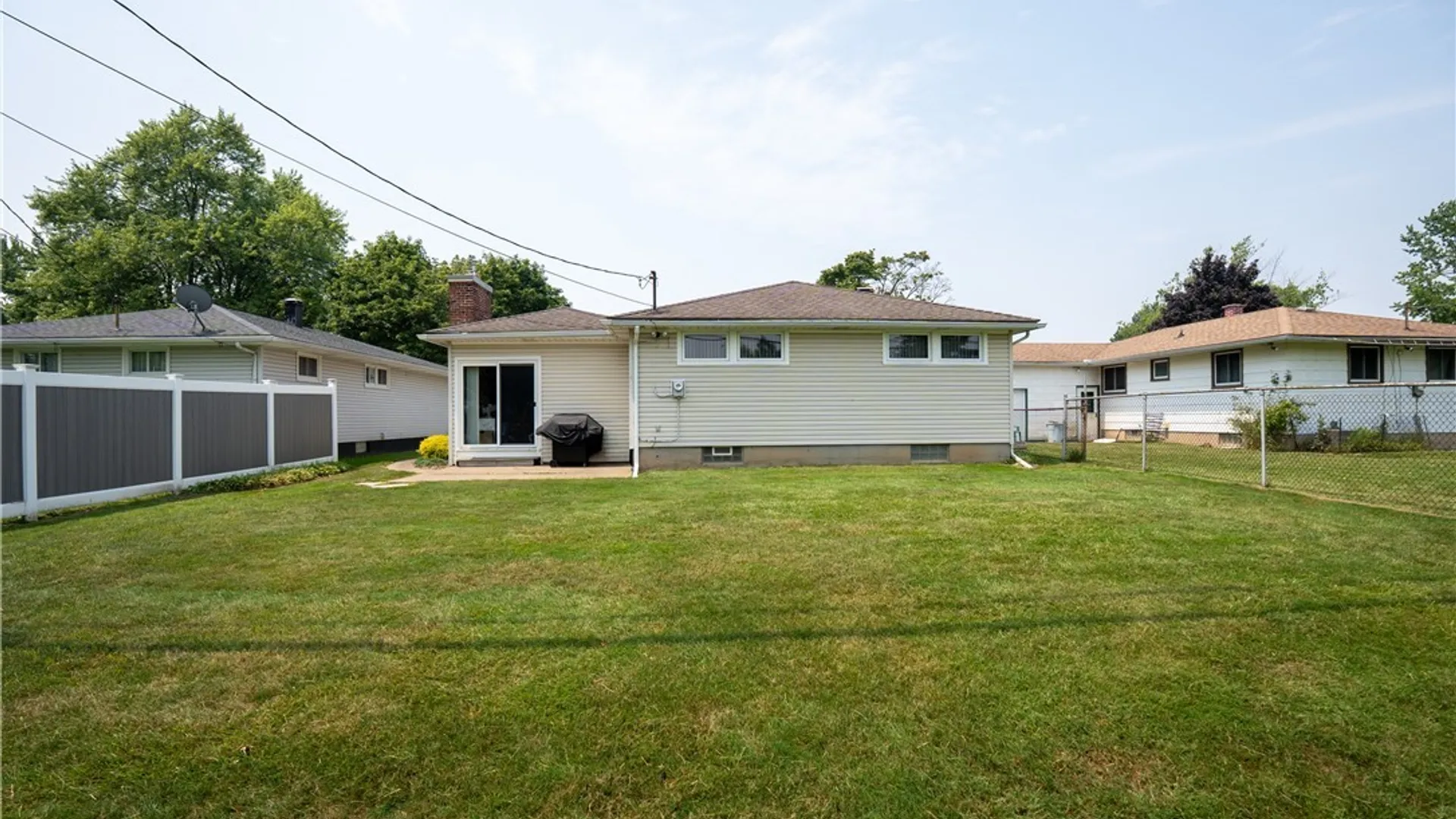Property at 17 Mayberry Drive, Cheektowaga, NY 14227 26