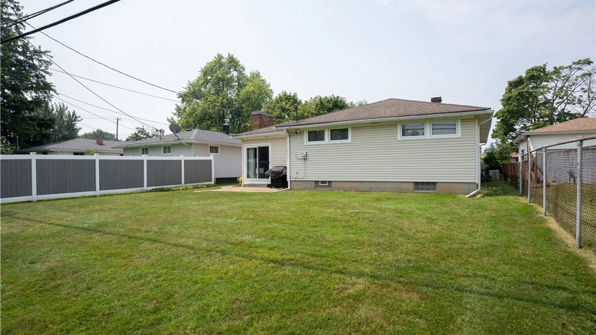 Property at 17 Mayberry Drive, Cheektowaga, NY 14227 27