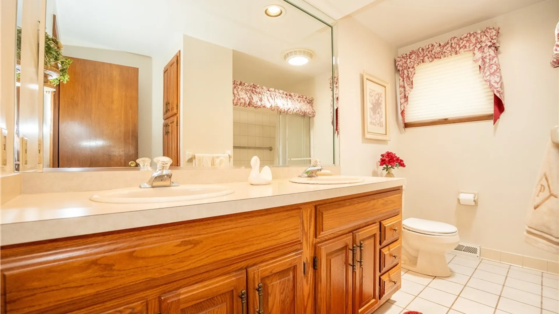 Property at 17 Mayberry Drive, Cheektowaga, NY 14227 28