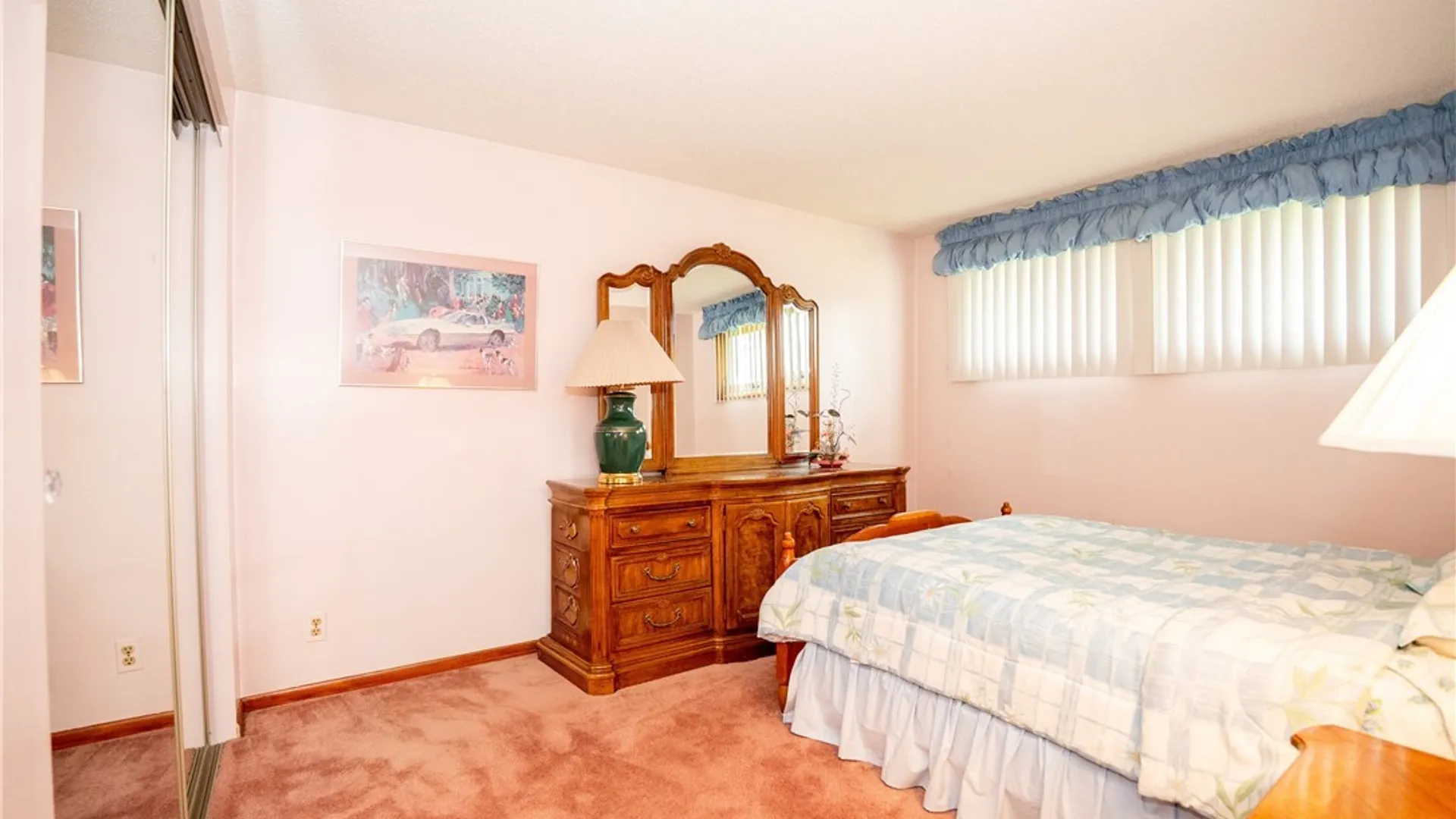 Property at 17 Mayberry Drive, Cheektowaga, NY 14227 30
