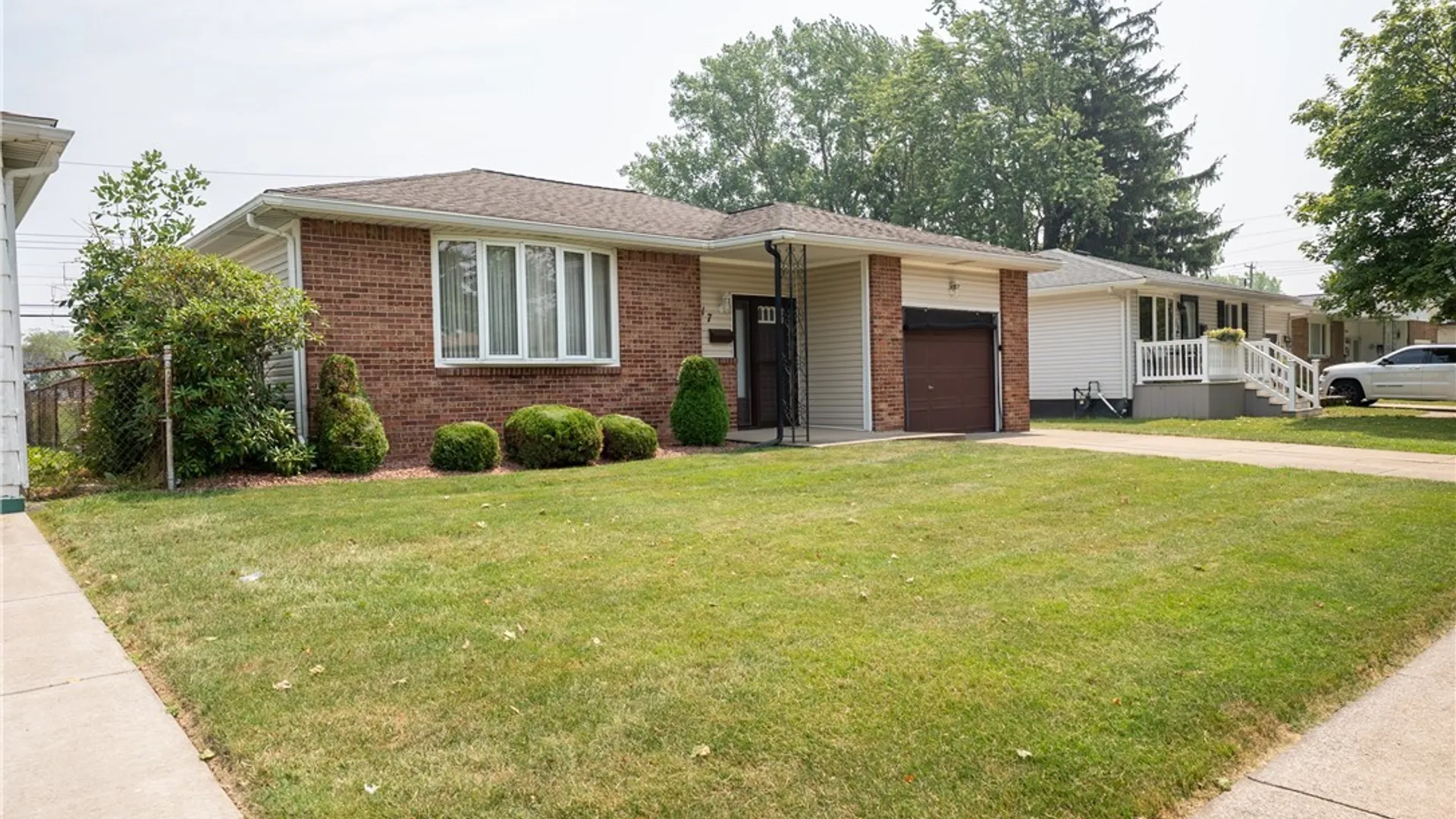 Property at 17 Mayberry Drive, Cheektowaga, NY 14227 4