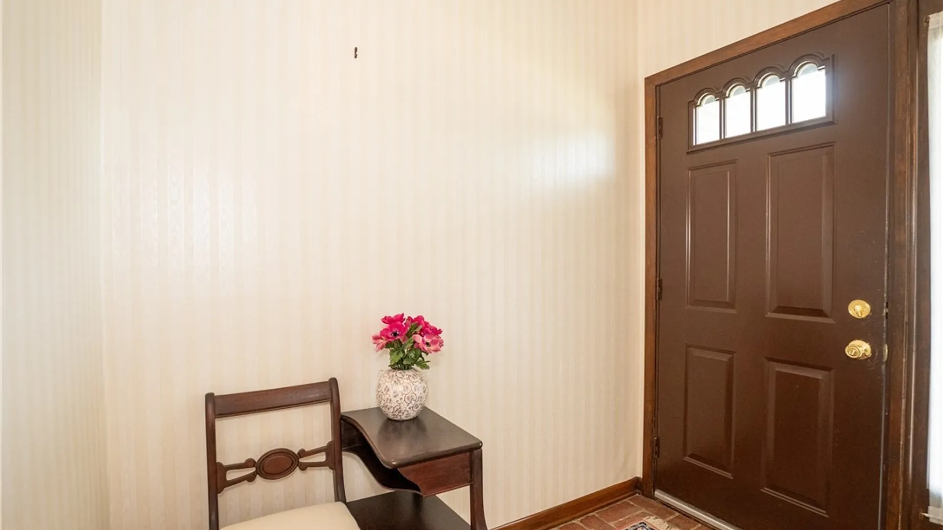 Property at 17 Mayberry Drive, Cheektowaga, NY 14227 8