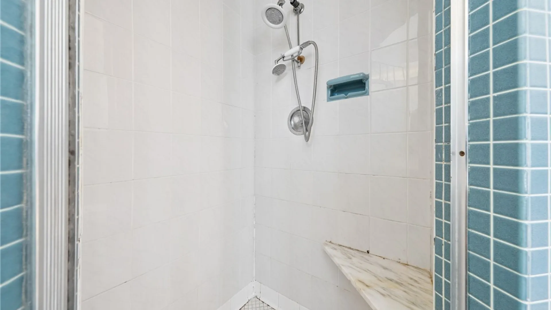 Property at 40 Tristan Lane, Amherst, NY 14221 27