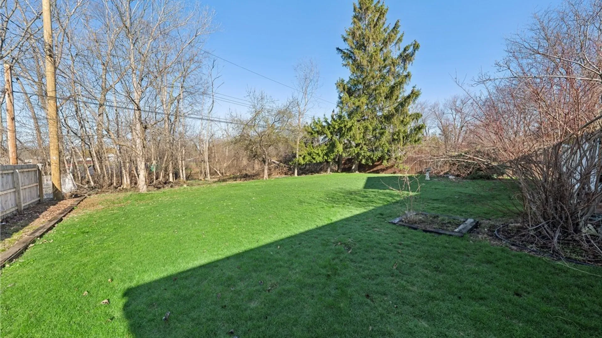 Property at 40 Tristan Lane, Amherst, NY 14221 44