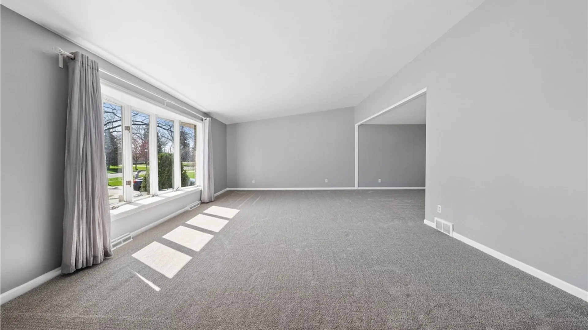 Property at 40 Tristan Lane, Amherst, NY 14221 7
