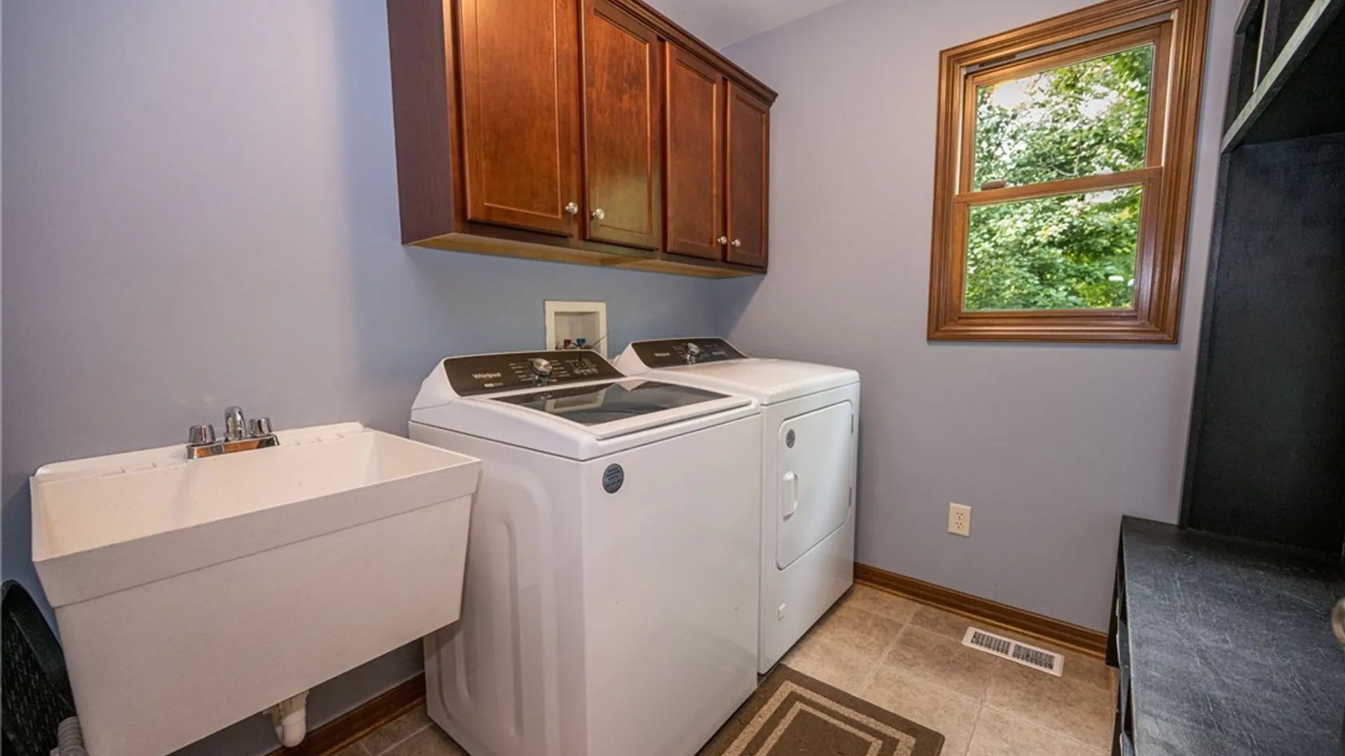 Property at 1634 Schoellkopf Road, Hamburg, NY 14085 16