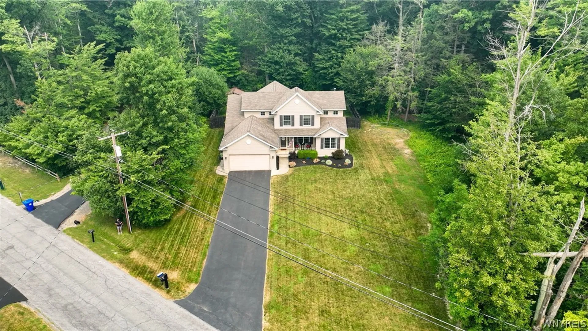 Property at 1634 Schoellkopf Road, Hamburg, NY 14085 3
