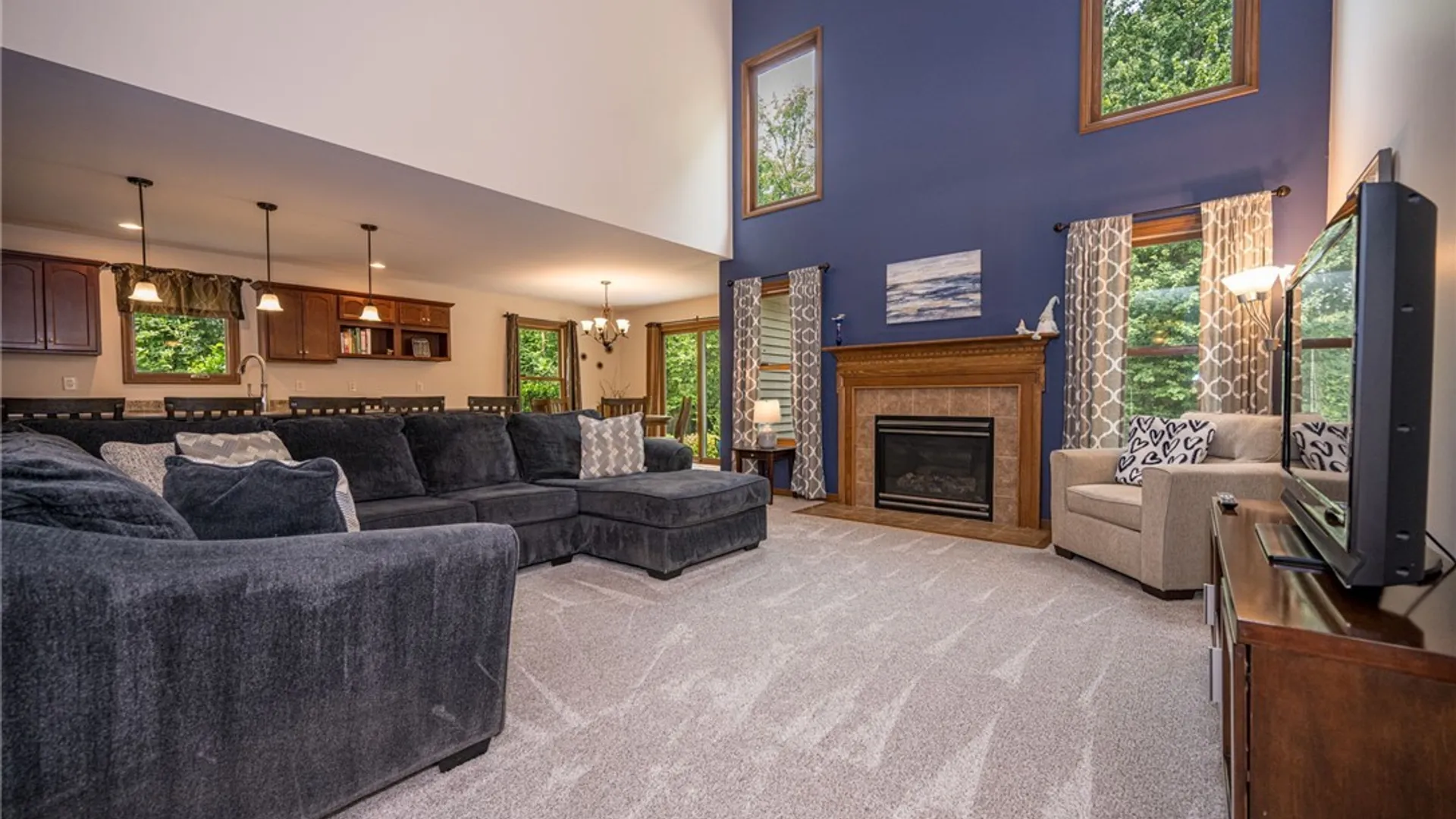 Property at 1634 Schoellkopf Road, Hamburg, NY 14085 6