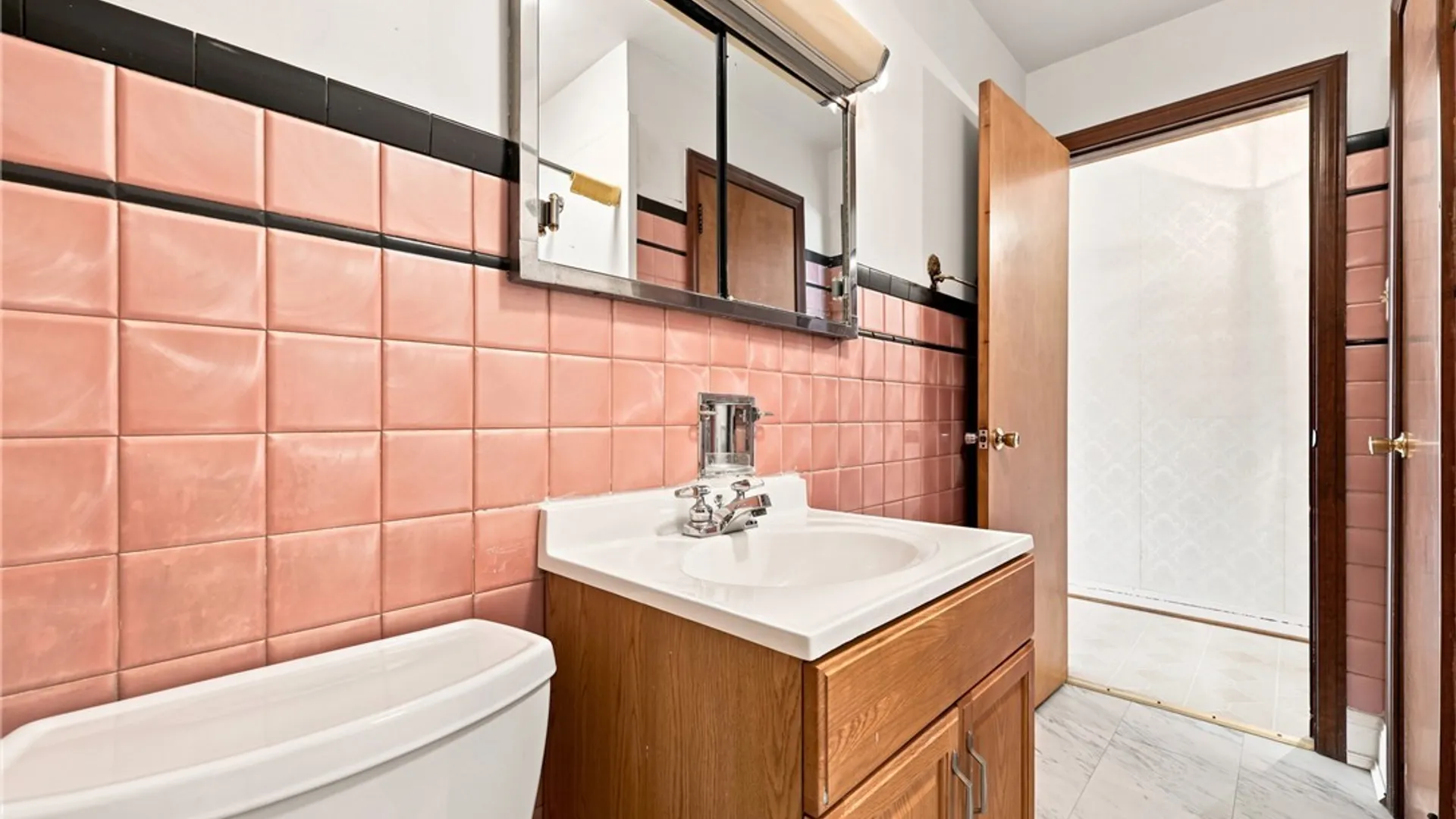 Property at 2743 Livingston Avenue, Niagara Falls, NY 14303 15