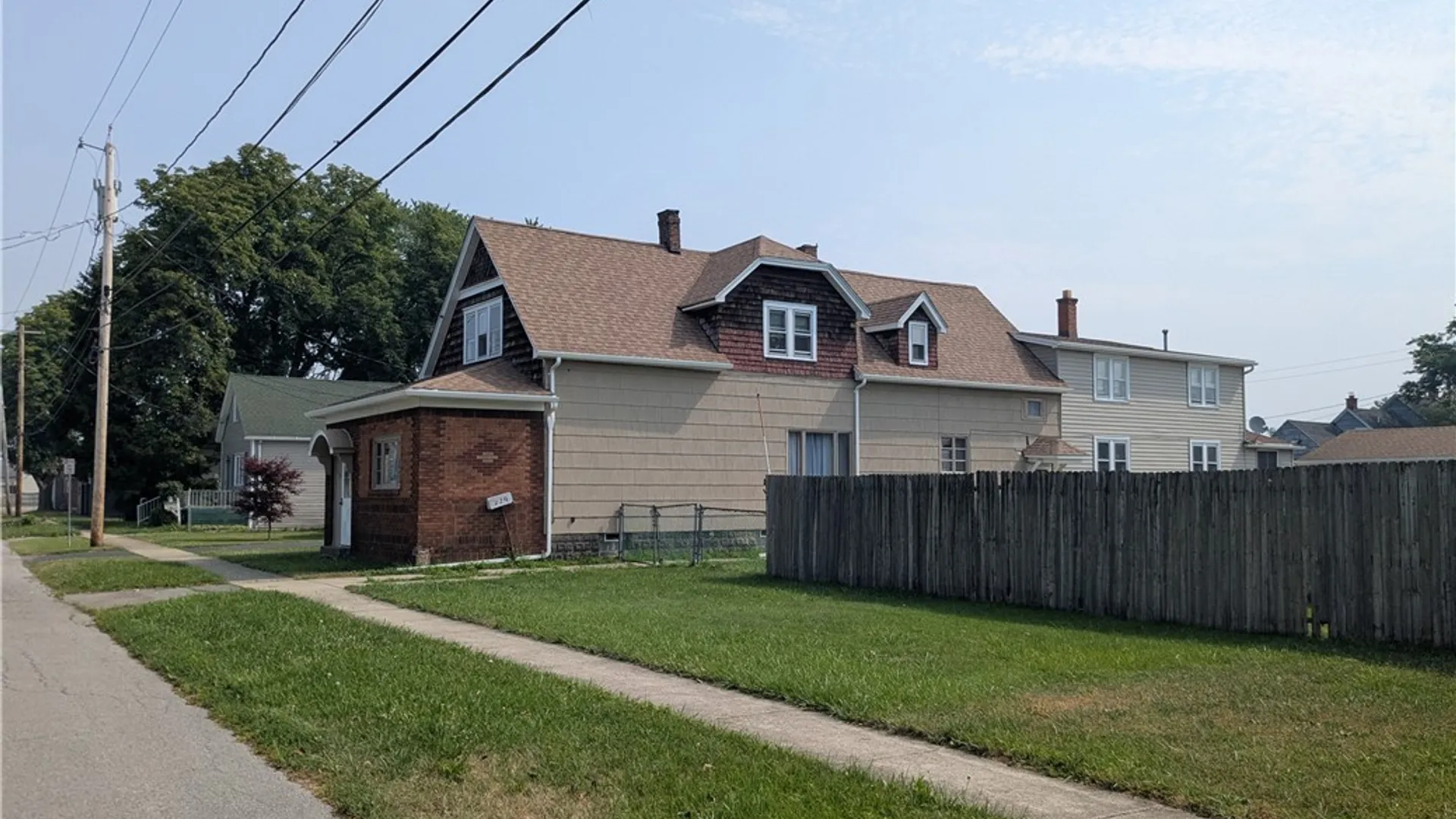 Property at 229 Garland Avenue, Cheektowaga, NY 14206 2