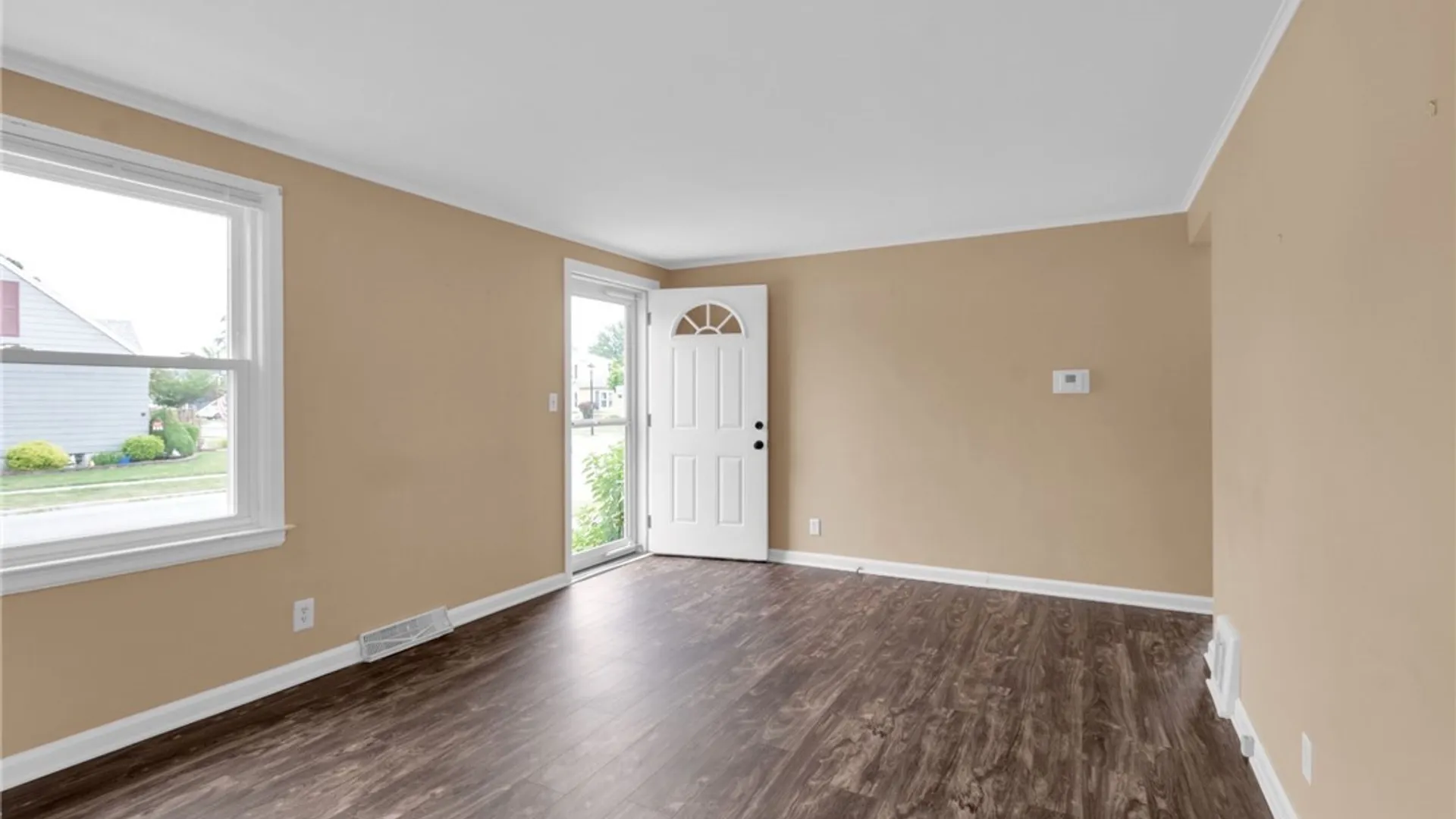 Property at 438 Highland Avenue, Tonawanda, NY 14223 12
