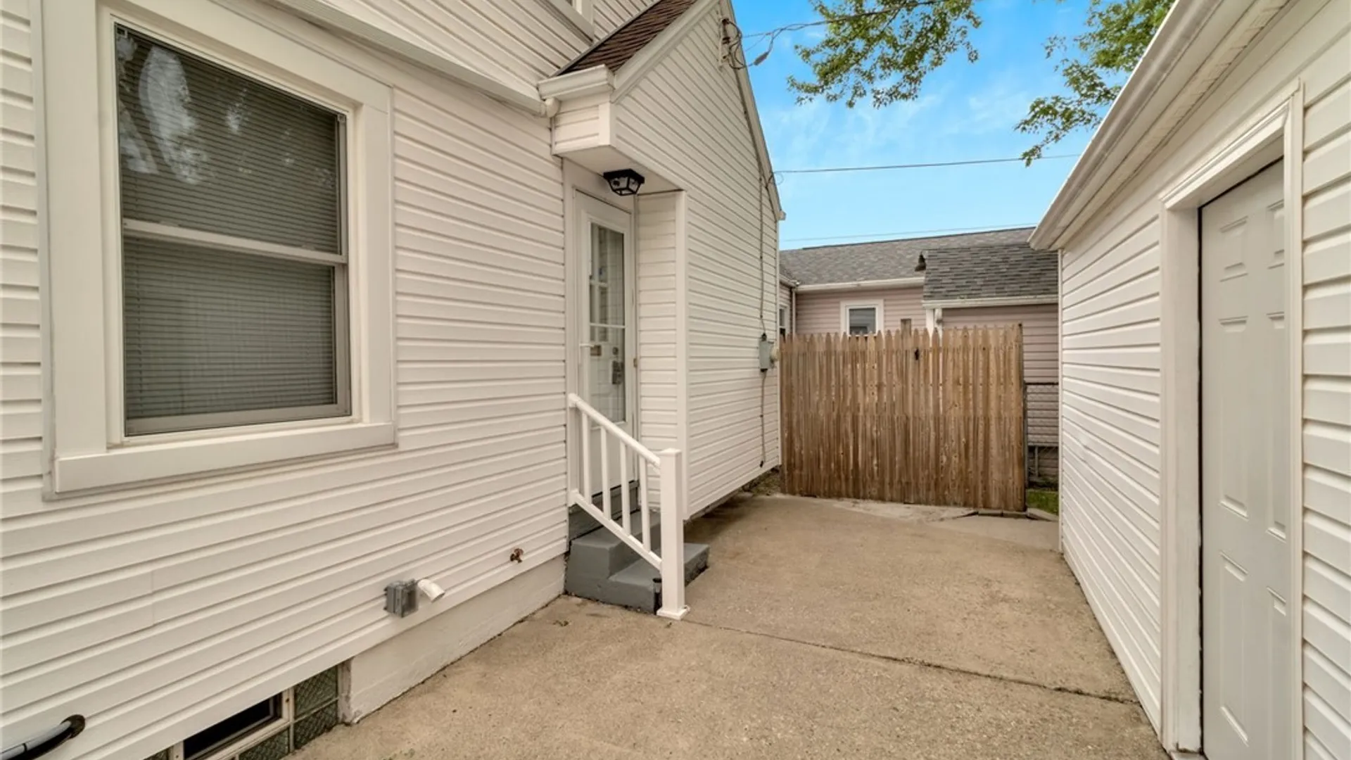 Property at 438 Highland Avenue, Tonawanda, NY 14223 5