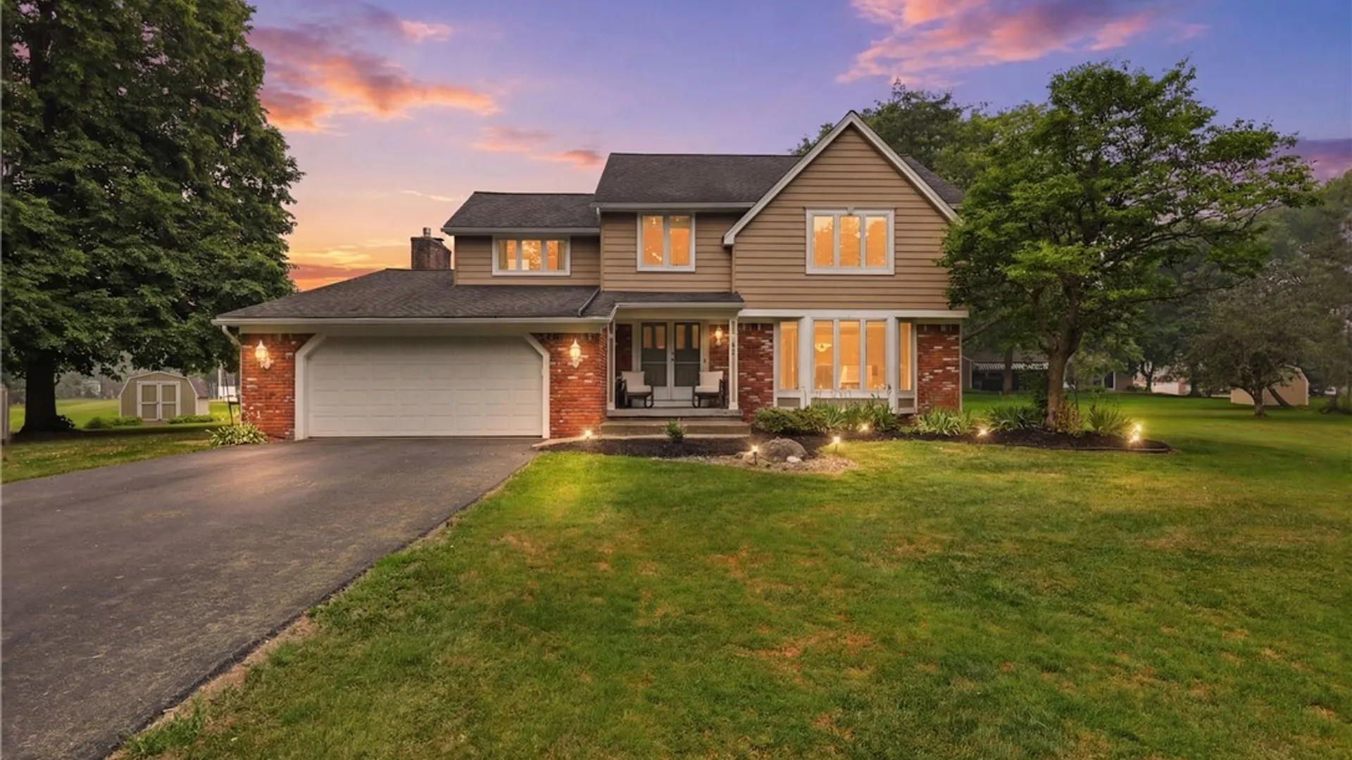 Property at 42 Hawthorne Court, Orchard Park, NY 14127 2