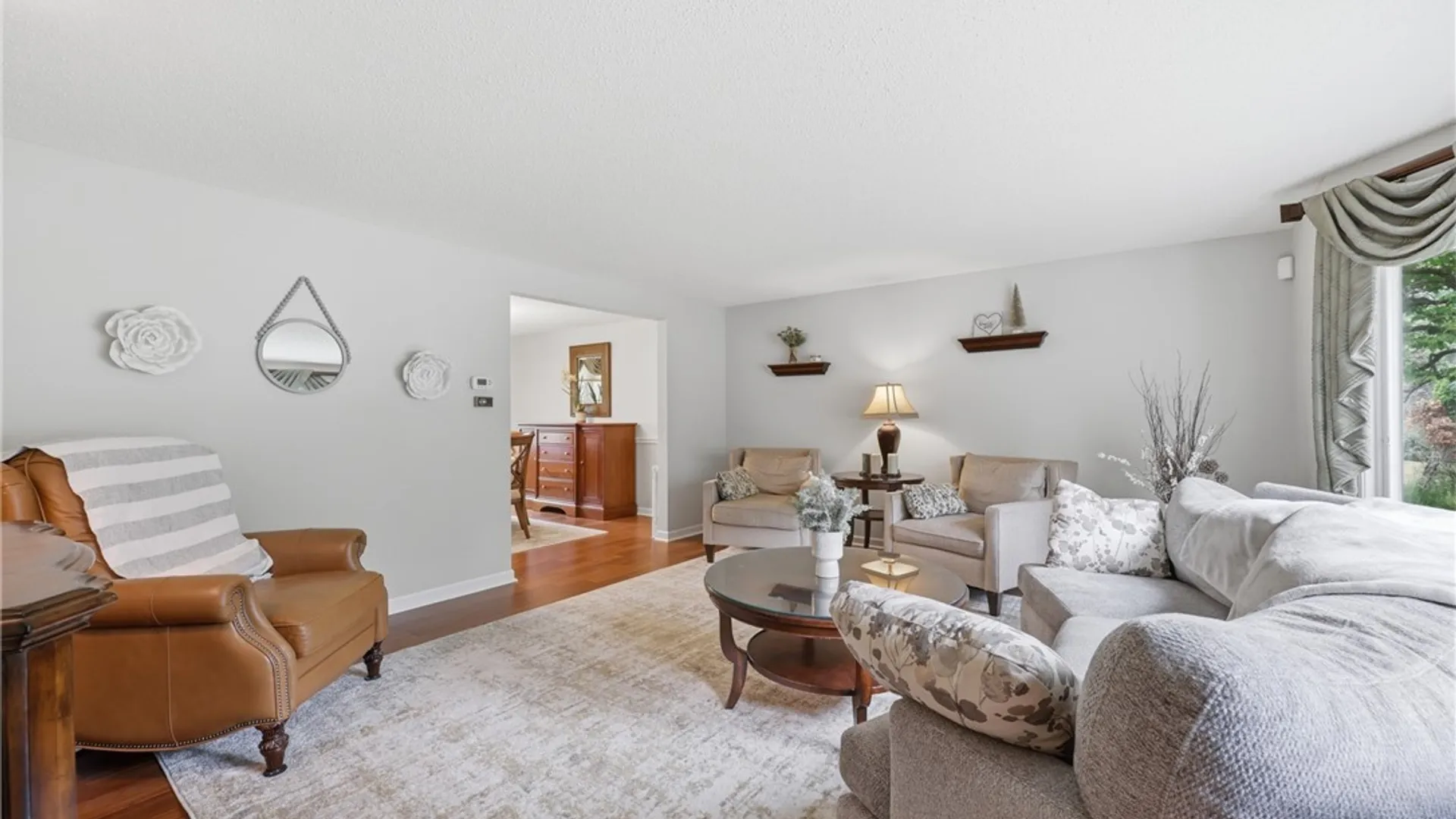 Property at 42 Hawthorne Court, Orchard Park, NY 14127 9