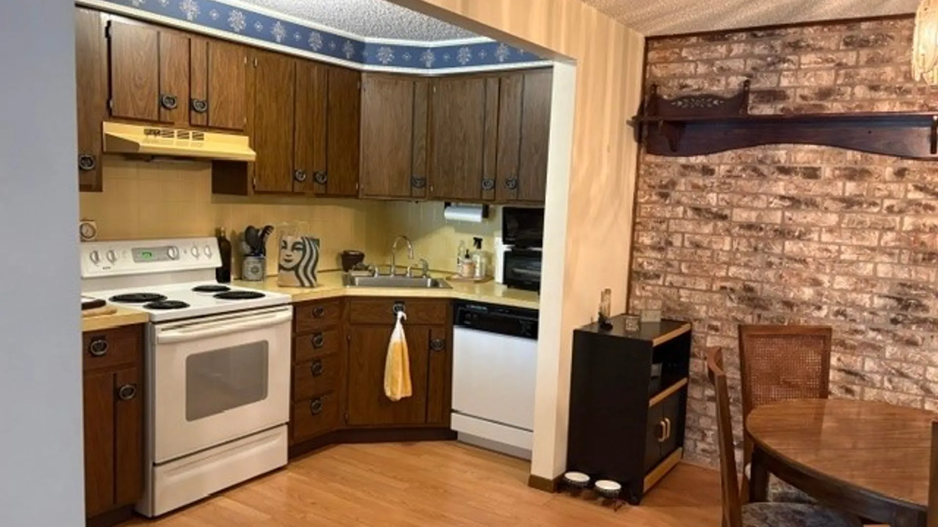 Property at 106 Foxberry Drive, Amherst, NY 14068 3