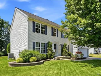 Property at 4178 Foxwood Ln, Clarence, NY 14221