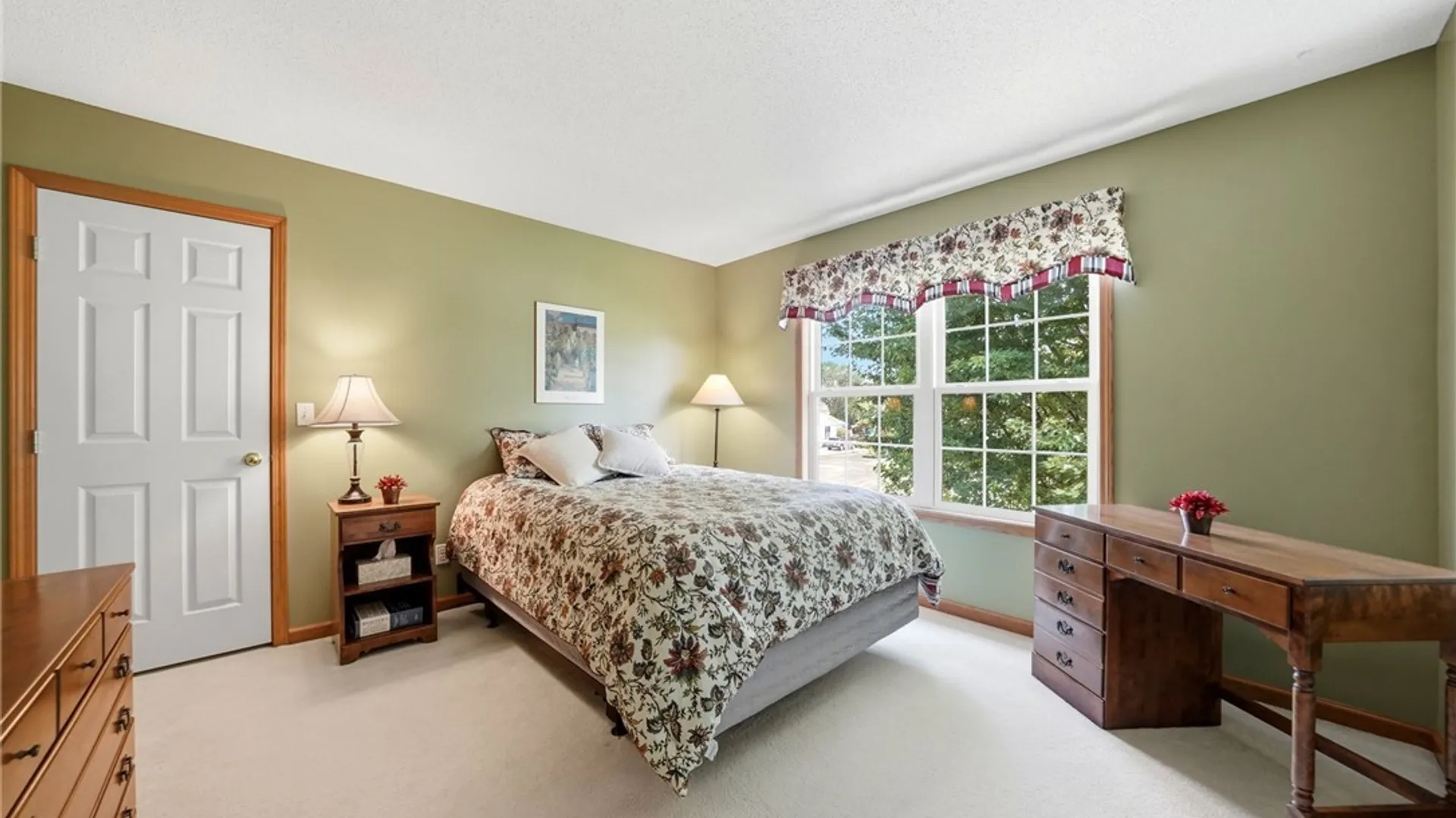 Property at 4178 Foxwood Ln, Clarence, NY 14221 28